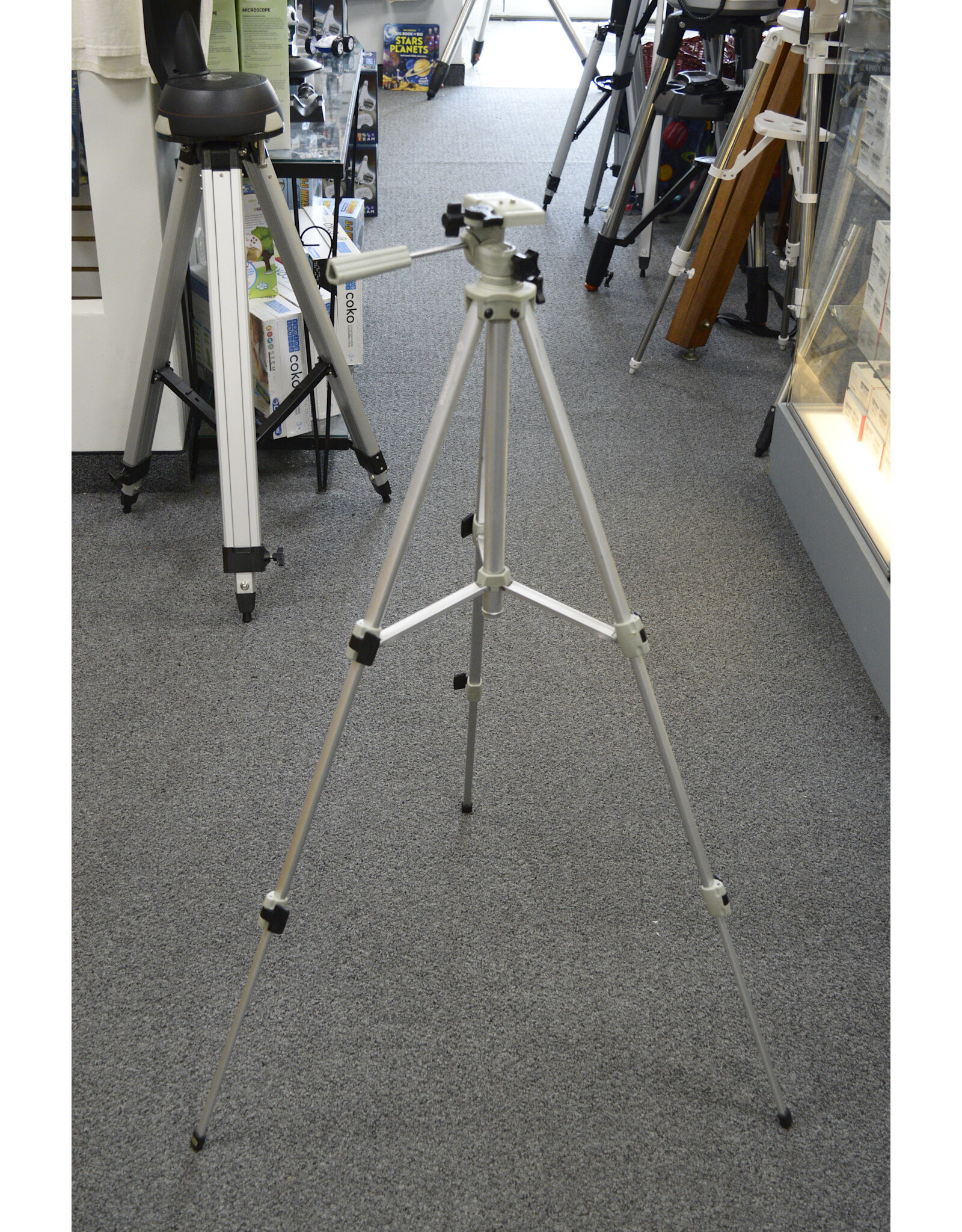 Samsonite Samsonite  3 Way Photo/Video Tripod (Pre-owned)