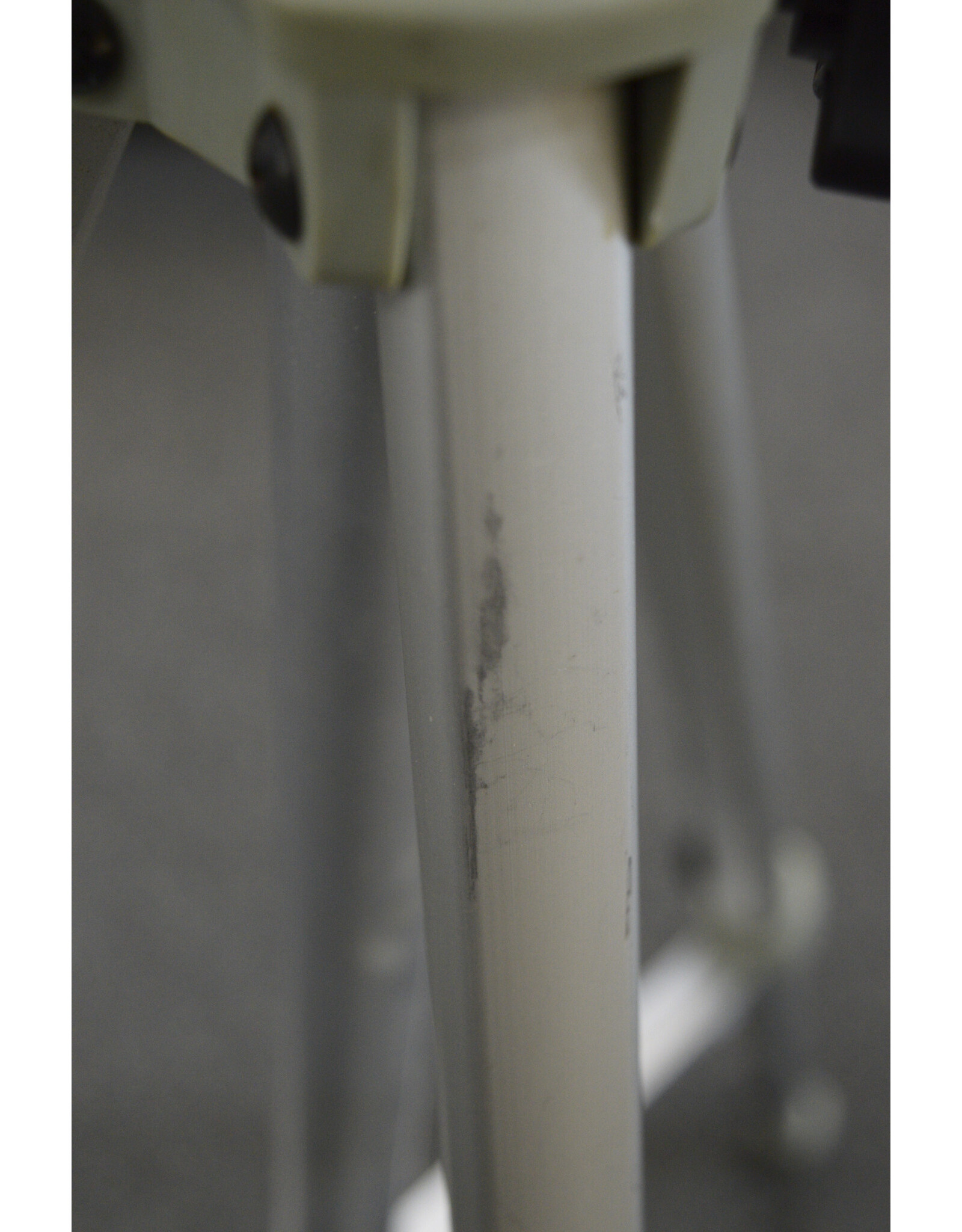 Samsonite Samsonite  3 Way Photo/Video Tripod (Pre-owned)