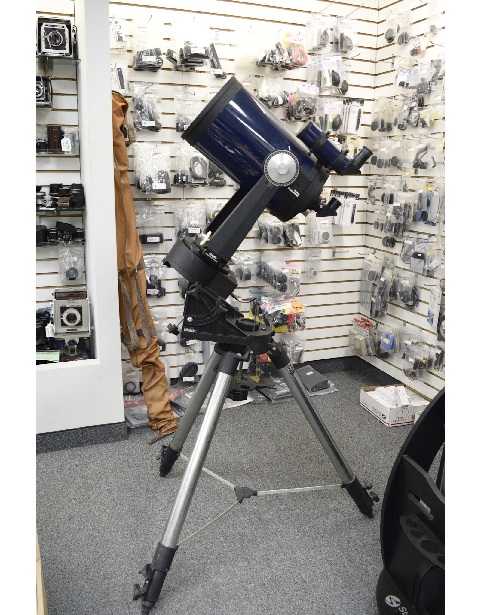 Meade Meade Model 2080 LX3 8 Inch SCT Telescope (Pre-Owned) - SECONDARY MIRROR DEGRADED