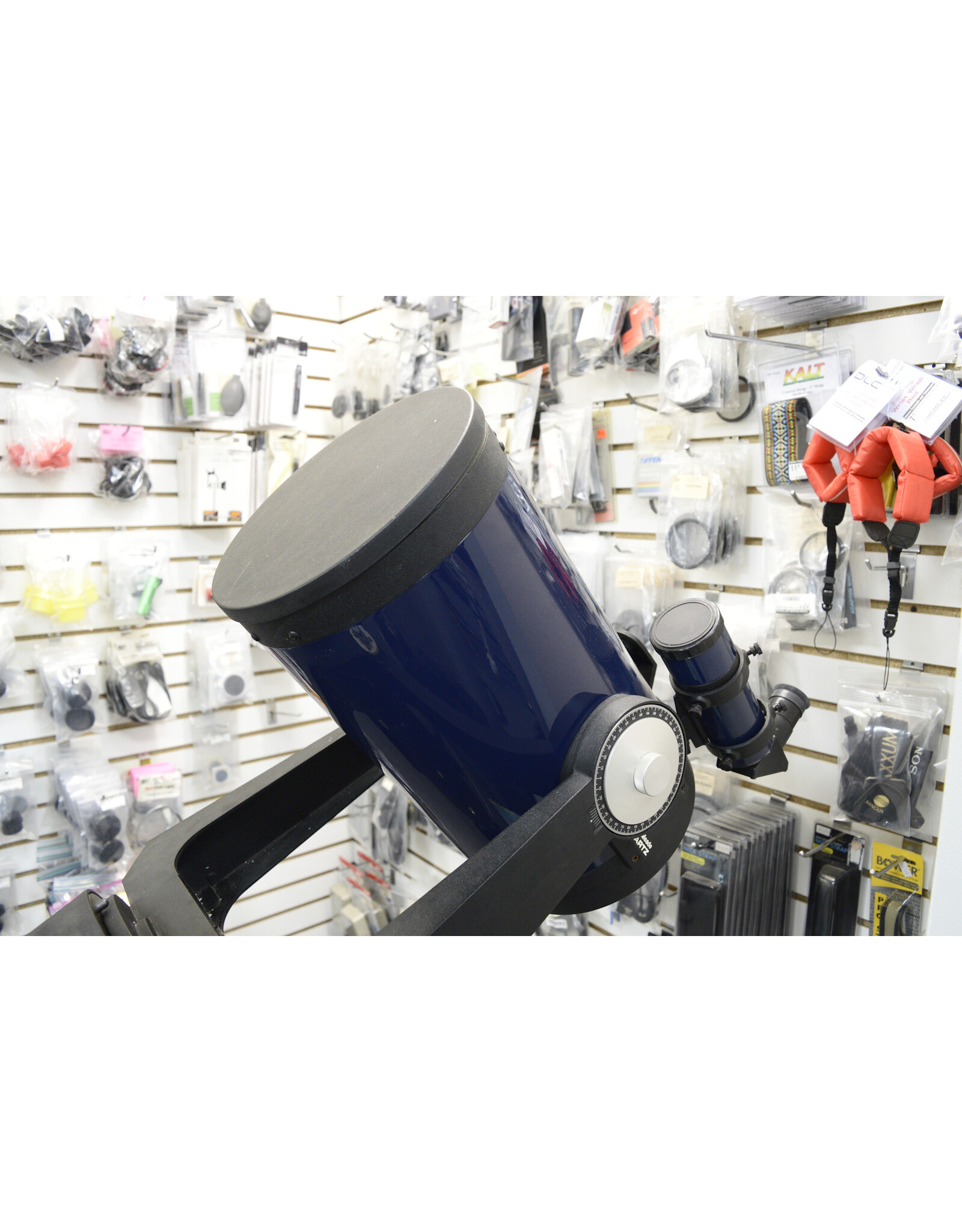 Meade Meade Model 2080 LX3 8 Inch SCT Telescope (Pre-Owned) - SECONDARY MIRROR DEGRADED
