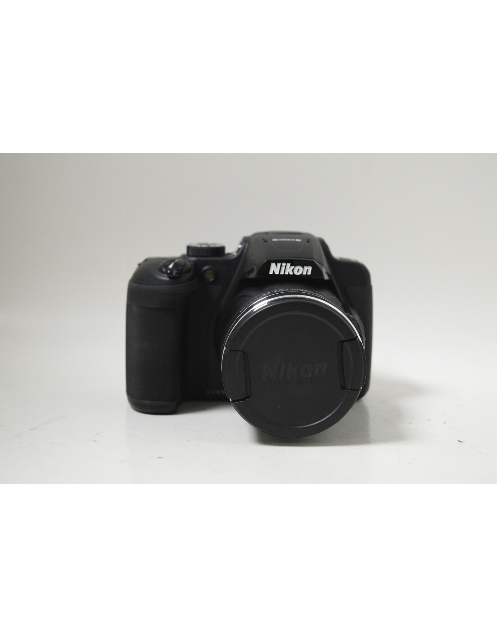 Nikon Nikon Coolpix B700 20.3 MP 60X Optical Zoom Wide 4K point and Shoot Digital with Battery