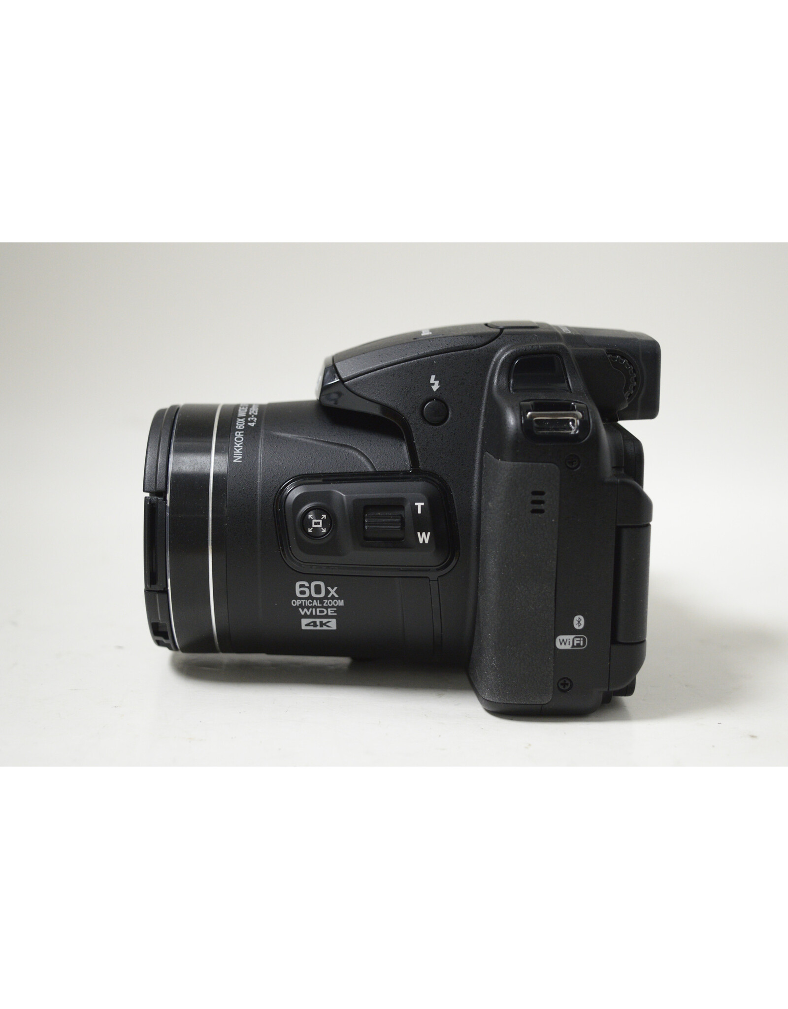 Nikon Nikon Coolpix B700 20.3 MP 60X Optical Zoom Wide 4K point and Shoot Digital with Battery