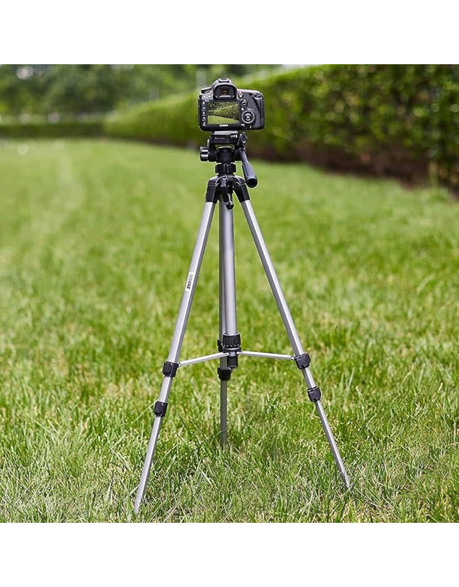 Zeikos Zeikos 50" Pro Series Tripod with case (Pre-owned)