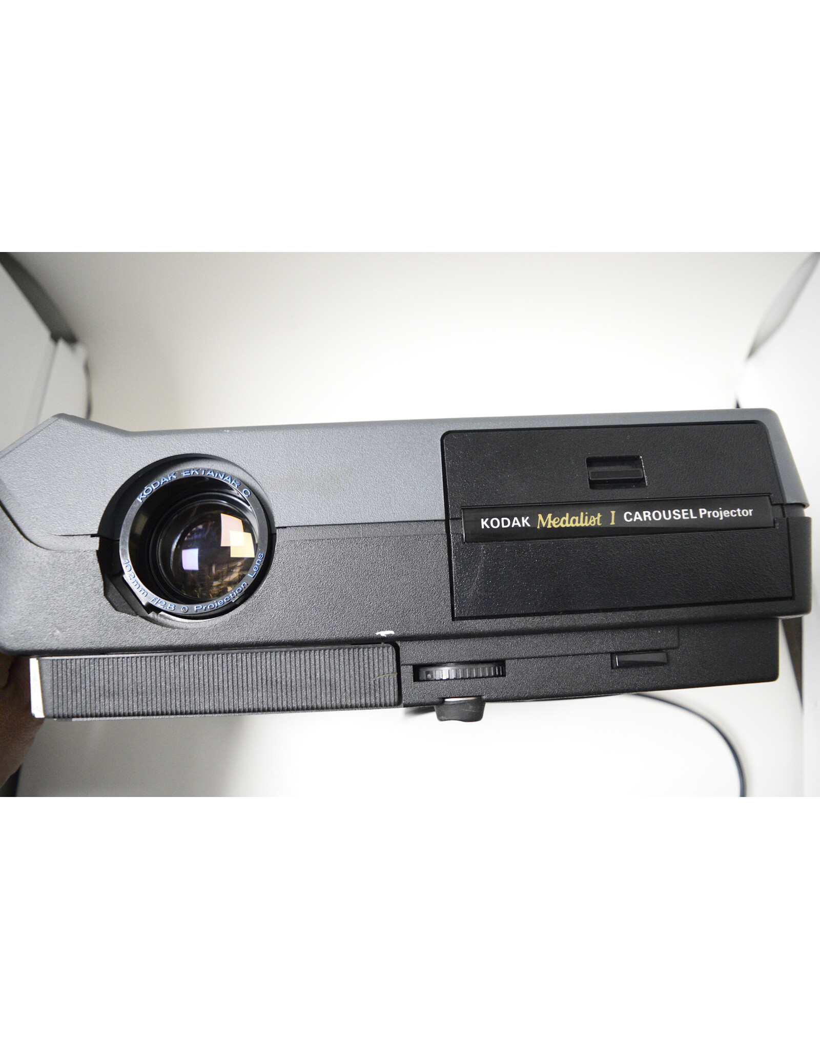 Kodak Medalist I 35mm Carousel Slide Projector with remote  (FULLY TESTED)