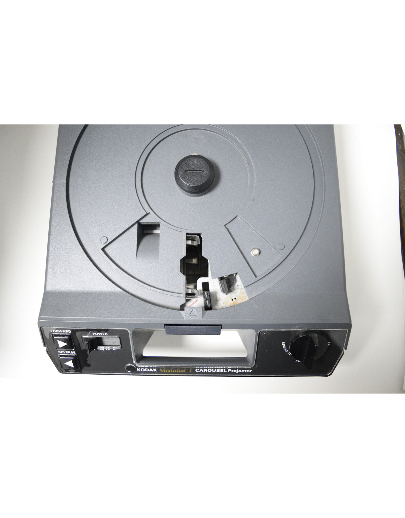 Kodak Medalist I 35mm Carousel Slide Projector with remote  (FULLY TESTED)