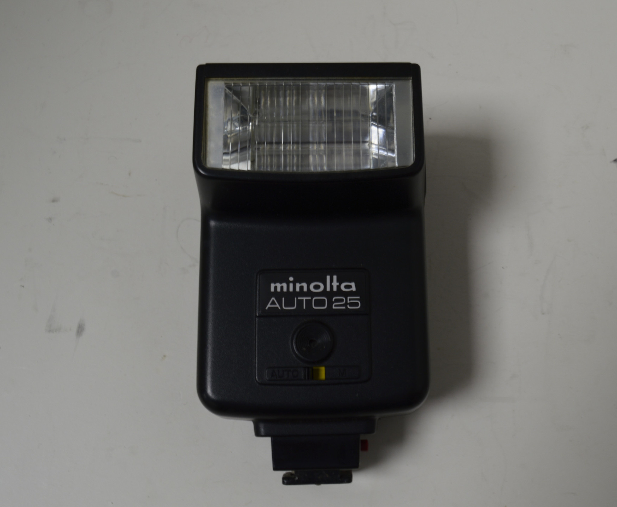 Minolta Auto 25 Flash (Pre-Owned) - Camera Concepts & Telescope