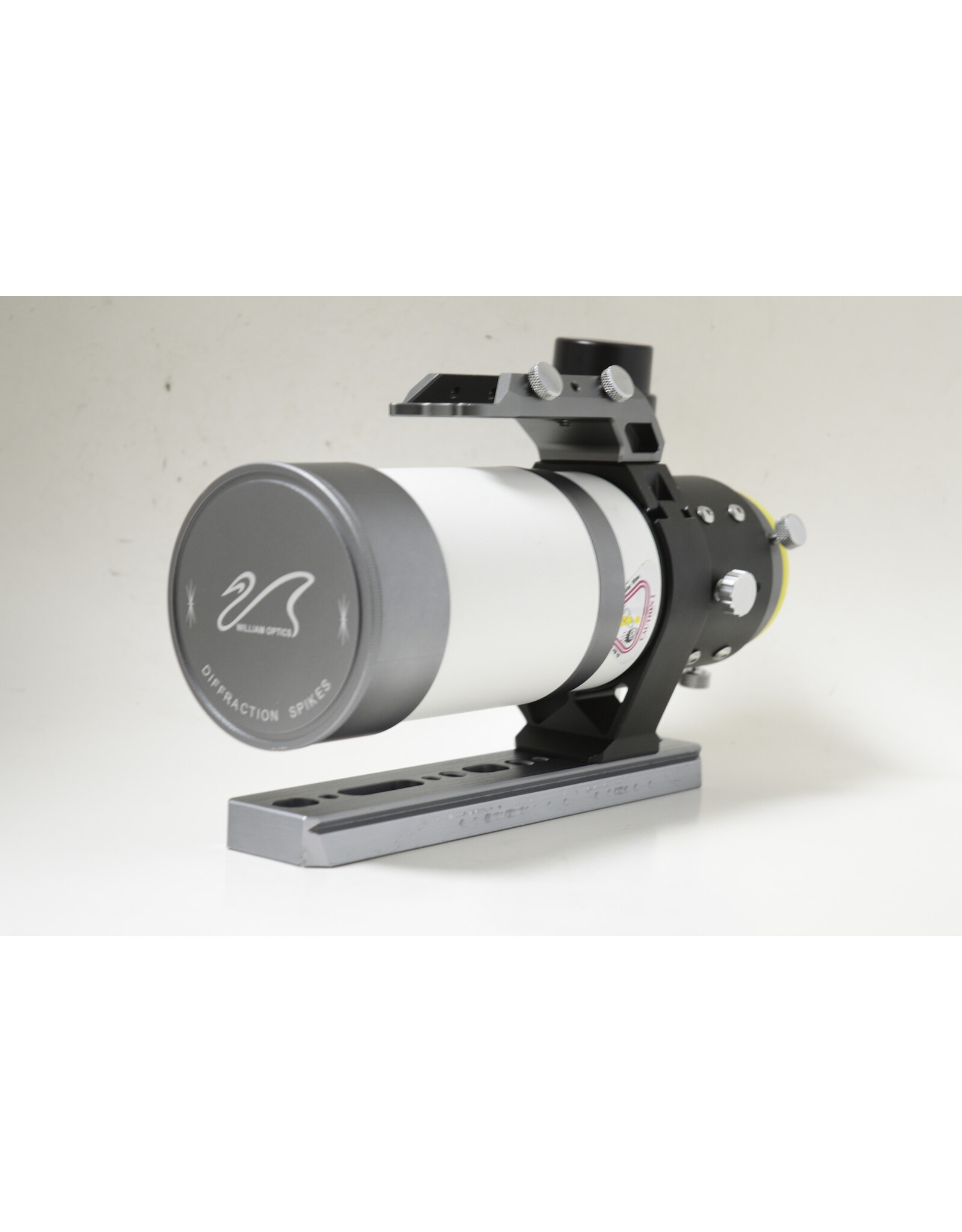 William Optics William Optics Zenithstar 61 II APO Refractor Space Gray  (Pre-Owned)