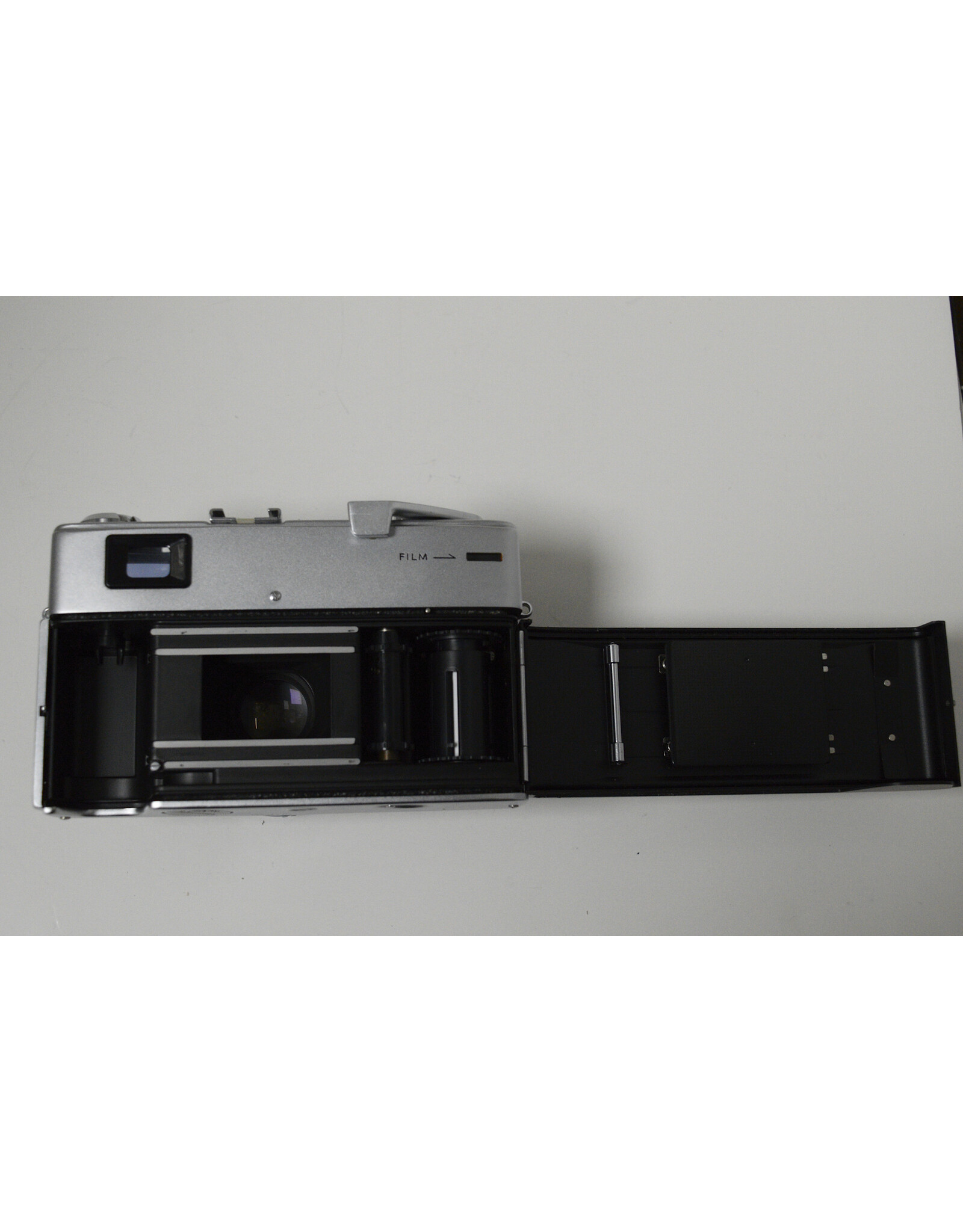 Minolta Minolta Hi-Matic 7s 35mm Rangefinder Film Camera with Case (Pre-Owned)