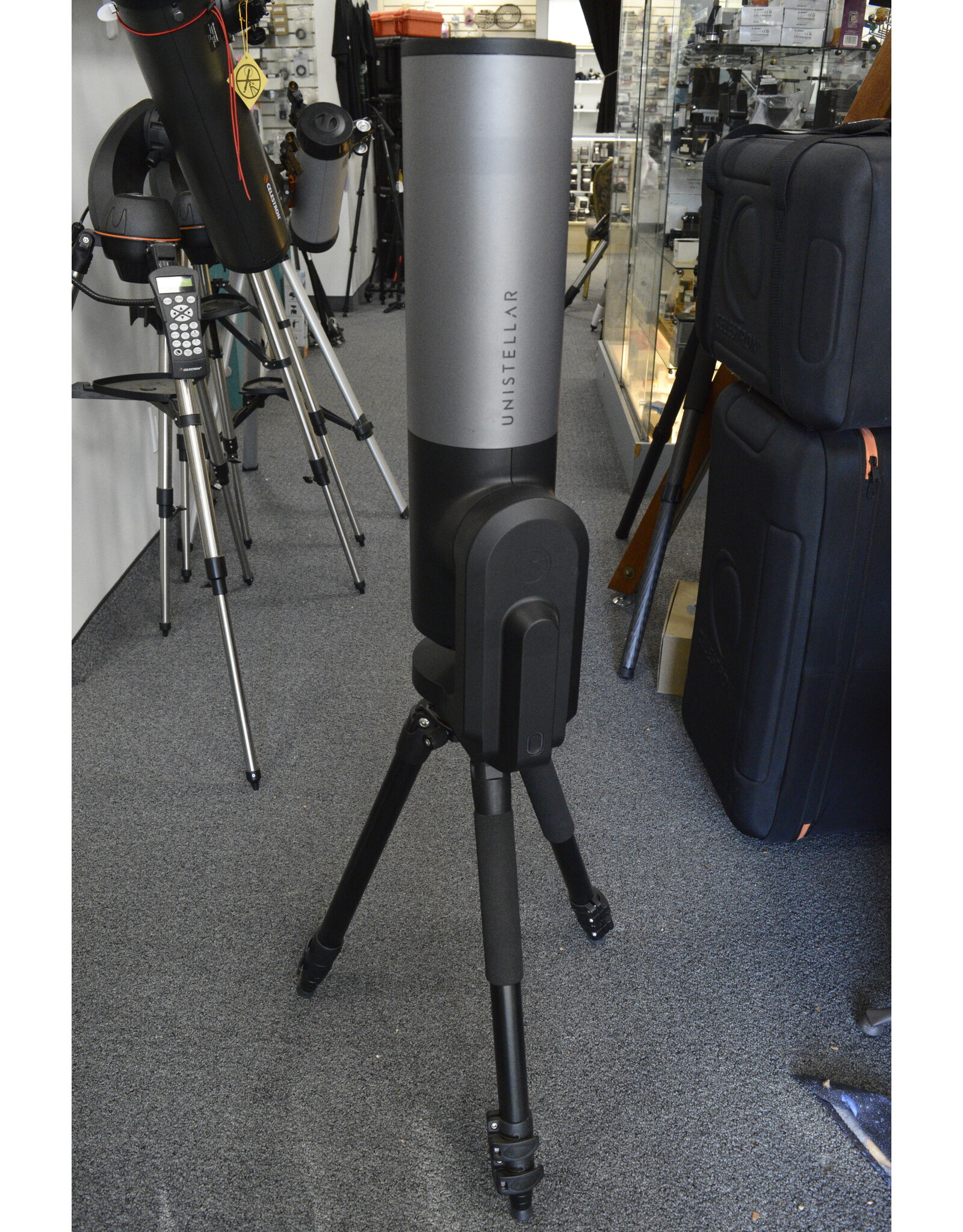 Unistellar Unistellar EVscope Equinox with tripod, finderscope and eyepiece (Pre-owned)