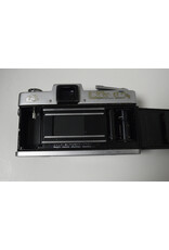 Topcon TOPCON RE-2 Silver 35 mm SLR Film Camera with rexatar 200mm f3.5 Lens