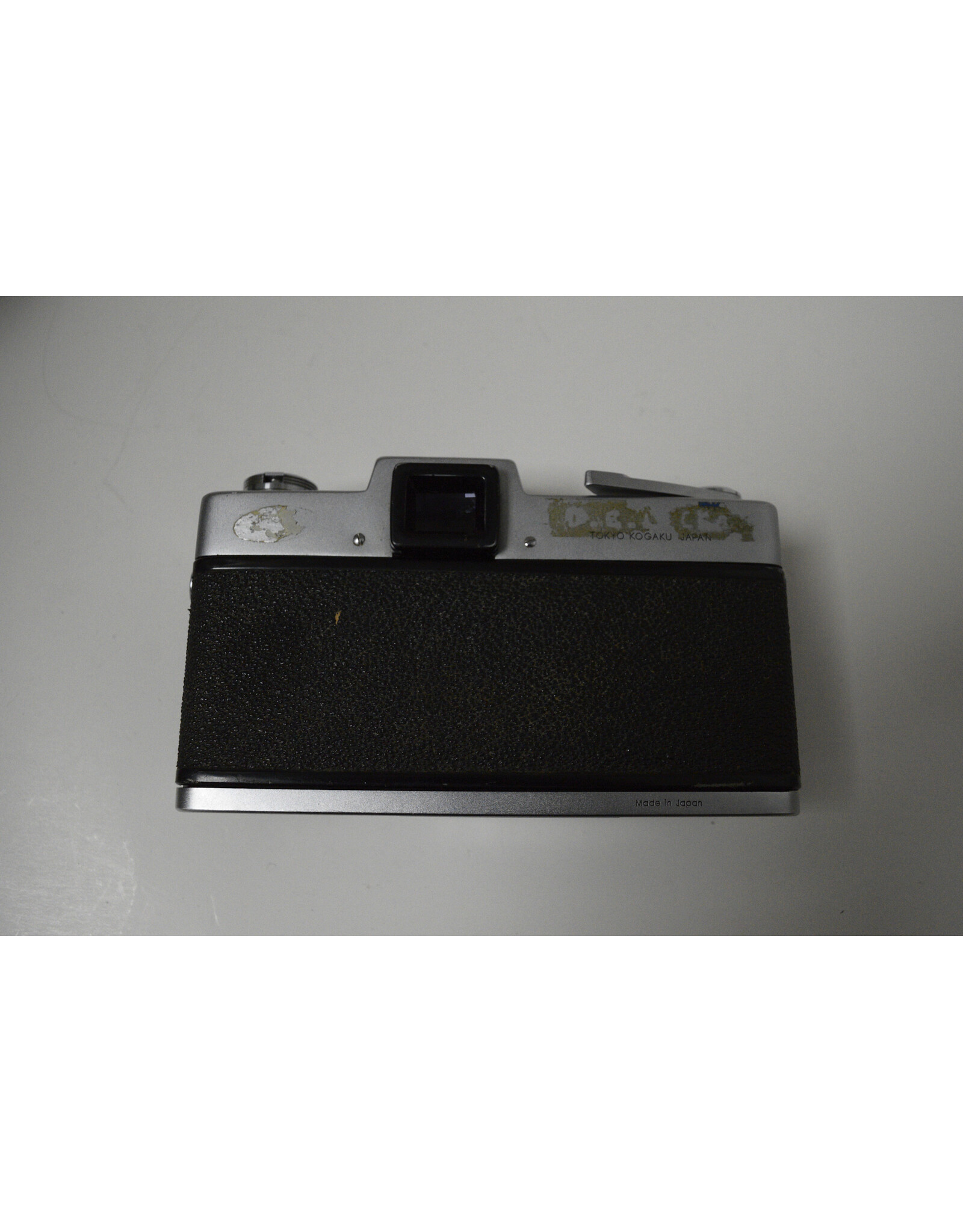 Topcon TOPCON RE-2 Silver 35 mm SLR Film Camera with rexatar 200mm f3.5 Lens