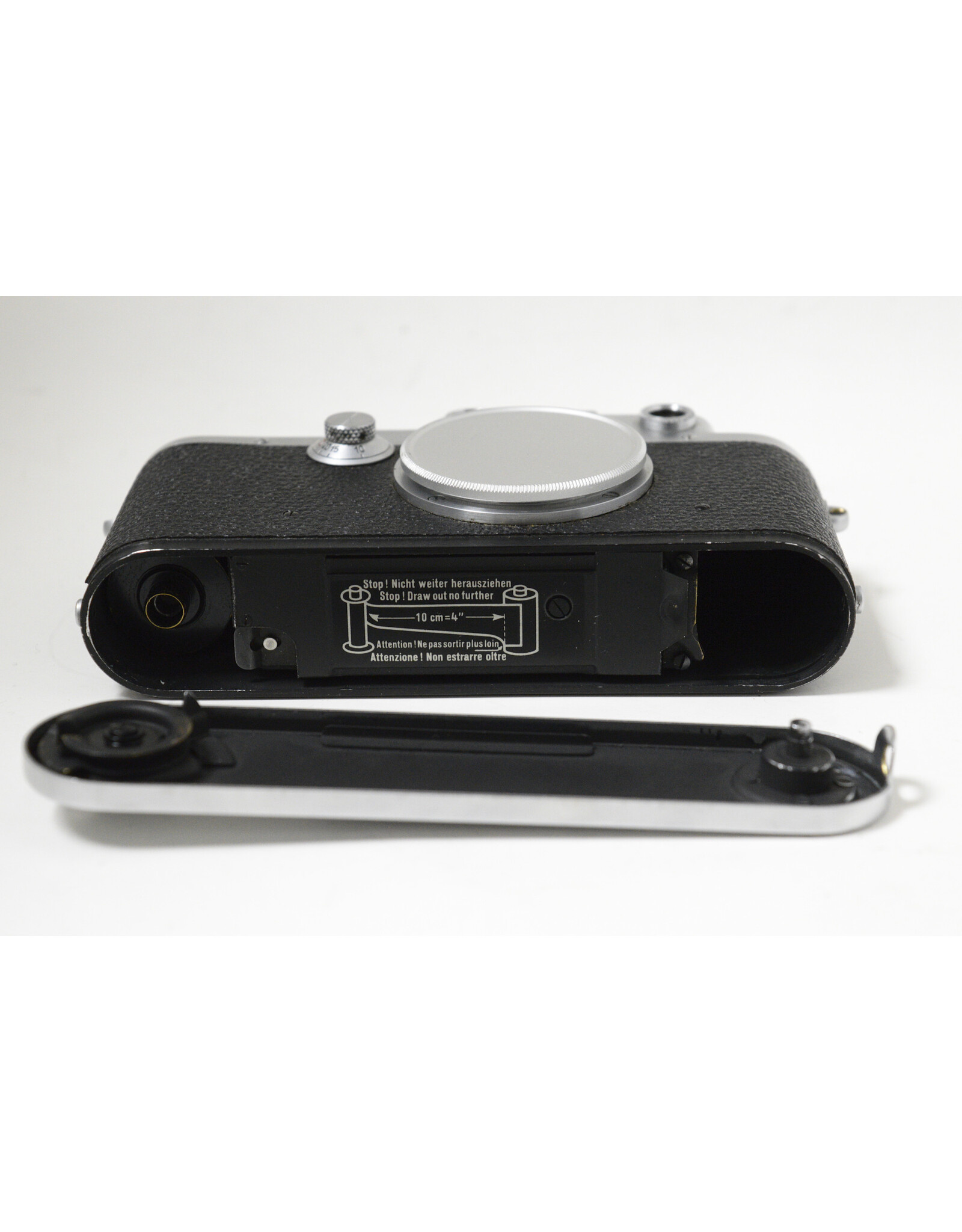 Leitz Leica IIIF  35mm Rangefinder Camera Body only , Chrome with Original case (AS-IS)