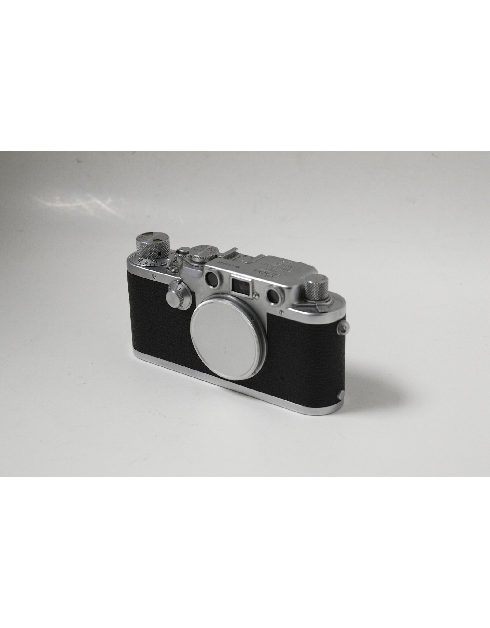 Leitz Leica IIIF  35mm Rangefinder Camera Body only , Chrome with Original case (AS-IS)