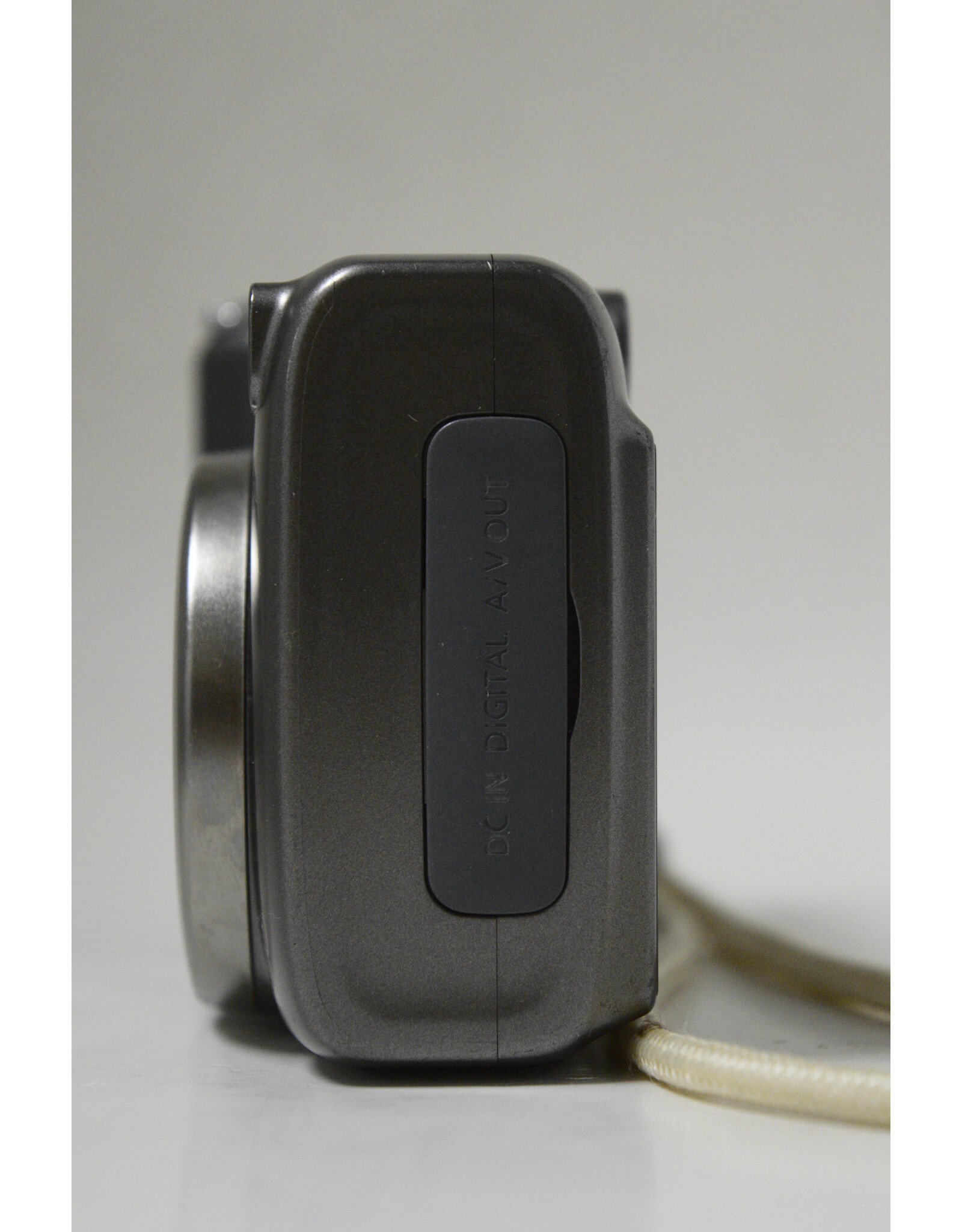 Canon Canon PowerShot A590 IS 8.0MP Digital Camera Gray - Tested & Working