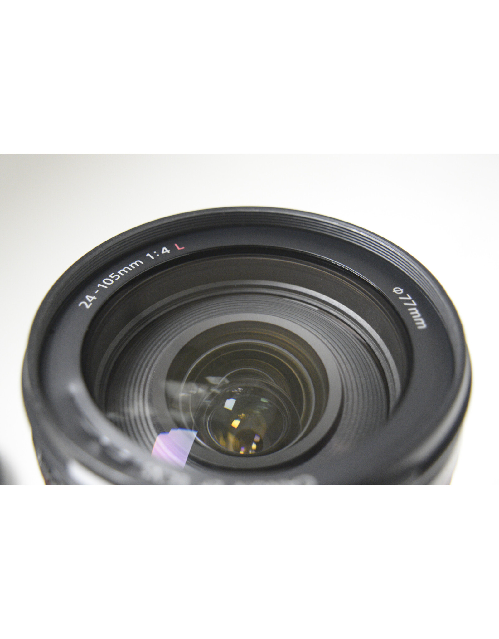 Canon EF 24-105mm F/4L IS USM Standard Zoom Lens  with Lens Pouch (Pre-owned)
