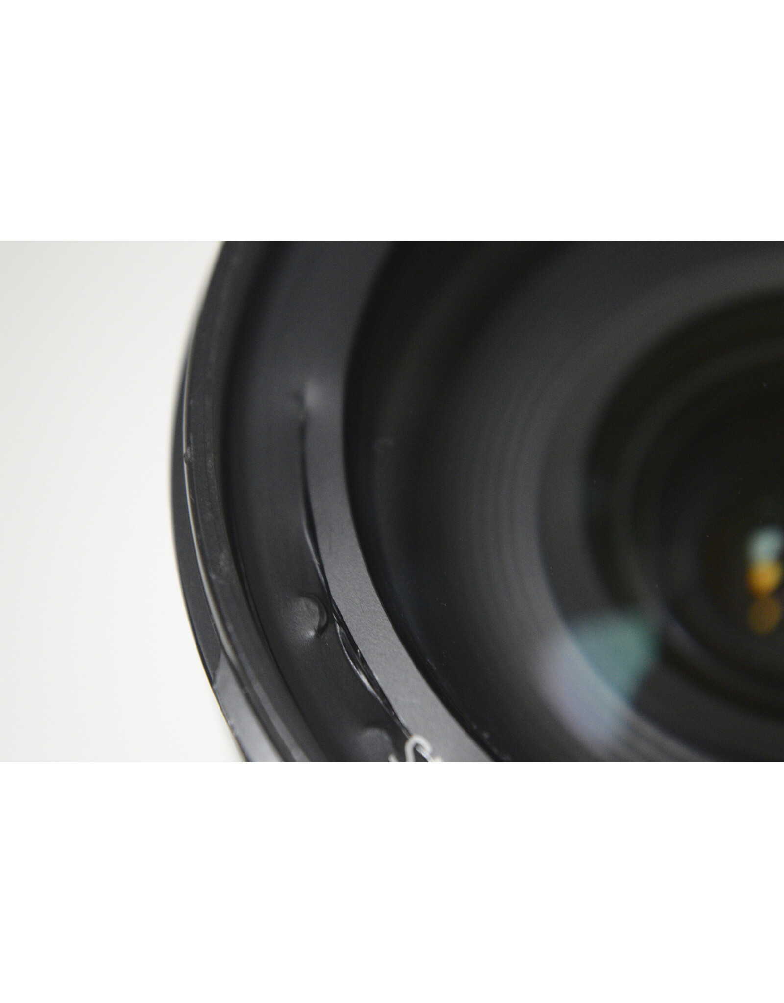 Canon EF 24-105mm F/4L IS USM Standard Zoom Lens  with Lens Pouch (Pre-owned)