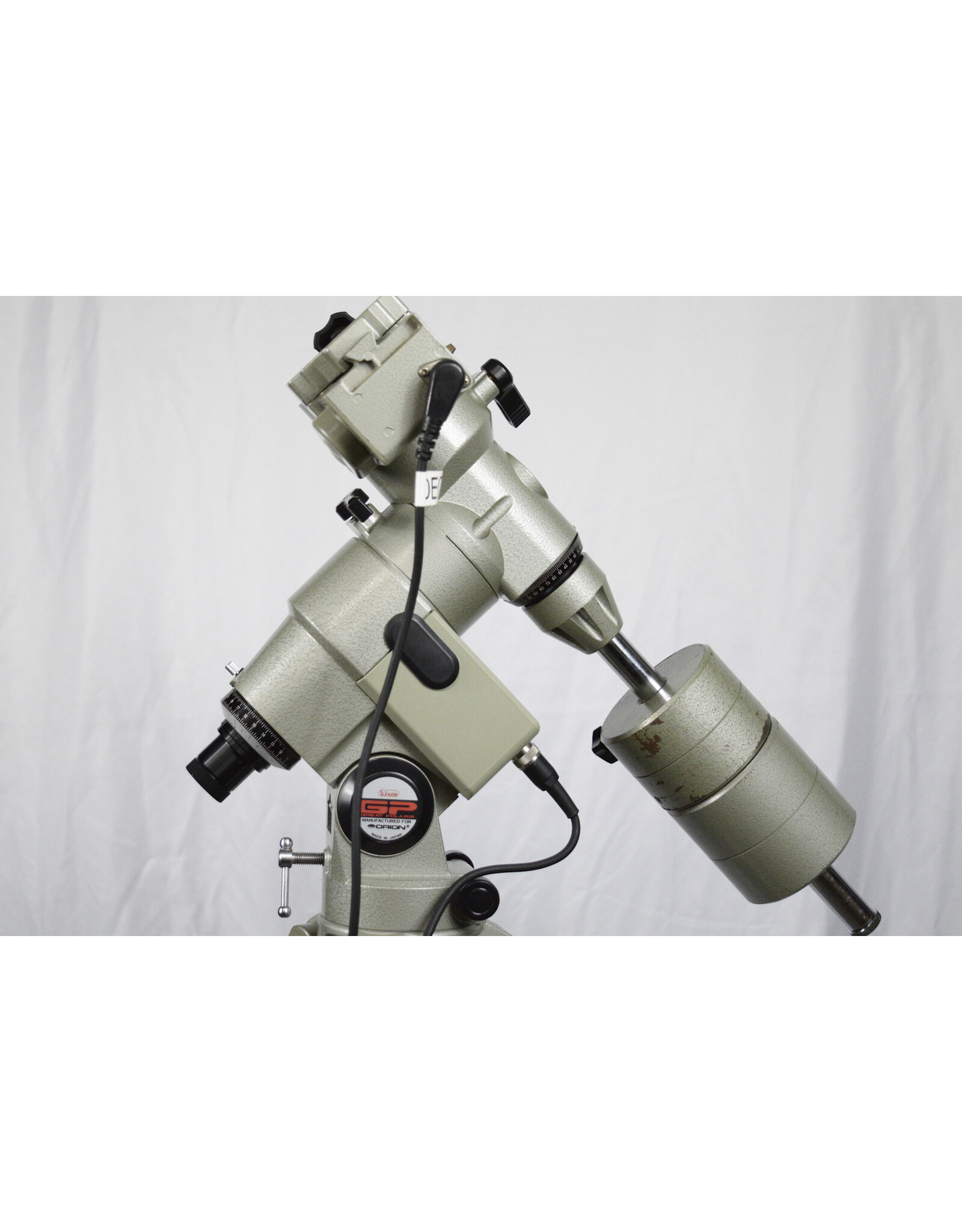 Orion/Vixen Vixen GP Mount with Tripod, weights, motors installed, with WORKING  hand Paddle