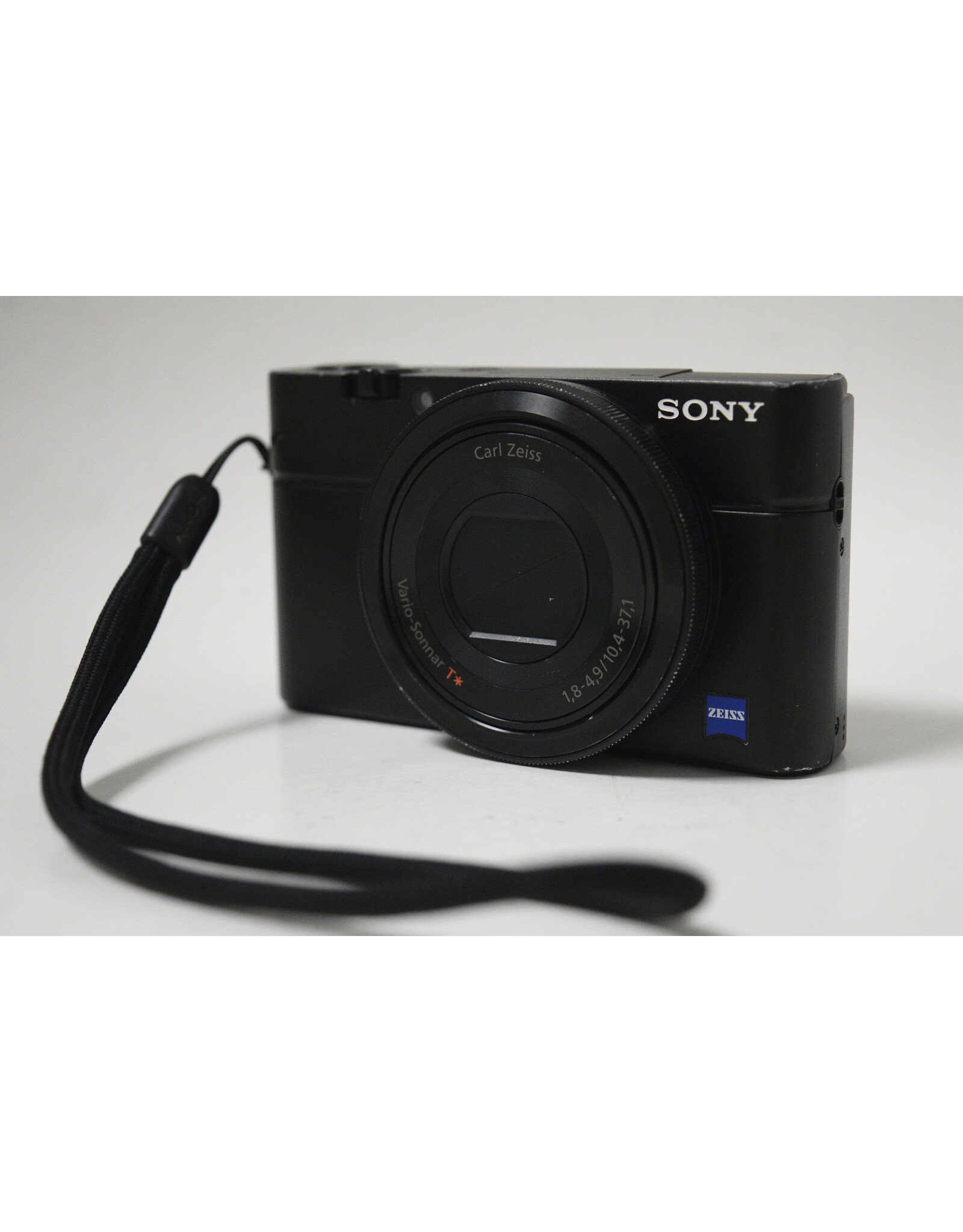 Sony Cybershot DSC-RX100 Point and shoot camera (Pre-Owned)
