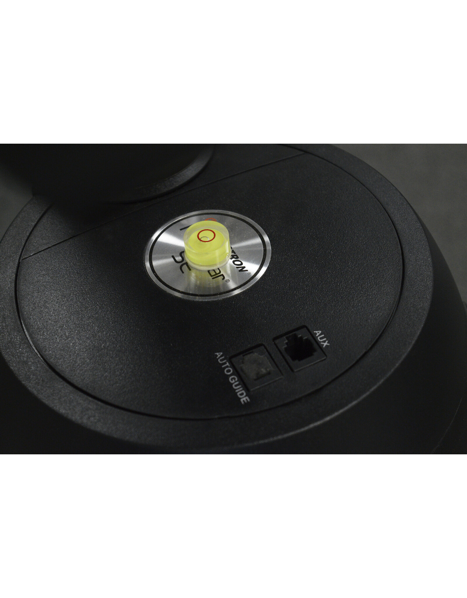 Celestron Celestron Nexstar 6se with Tripod, JMI Carry Case, 9x50 Illuminated RA Correct Image Finderscope, Metal Dew Shield