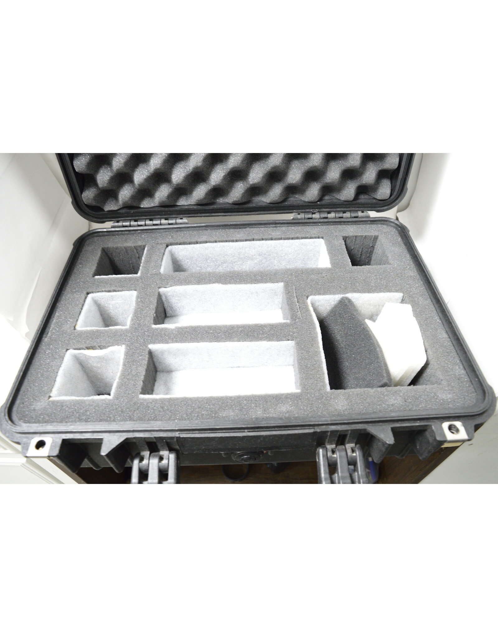Pelican Pelican 1500 Case with Foam (Black)  (Pre-owned)