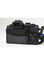 Olympus OM-D E-M10 Mark III 16.1MP Mirrorless Digital Camera with M.Zuiko 14-42mm 3.5-5.6 Lens (Pre-Owned)