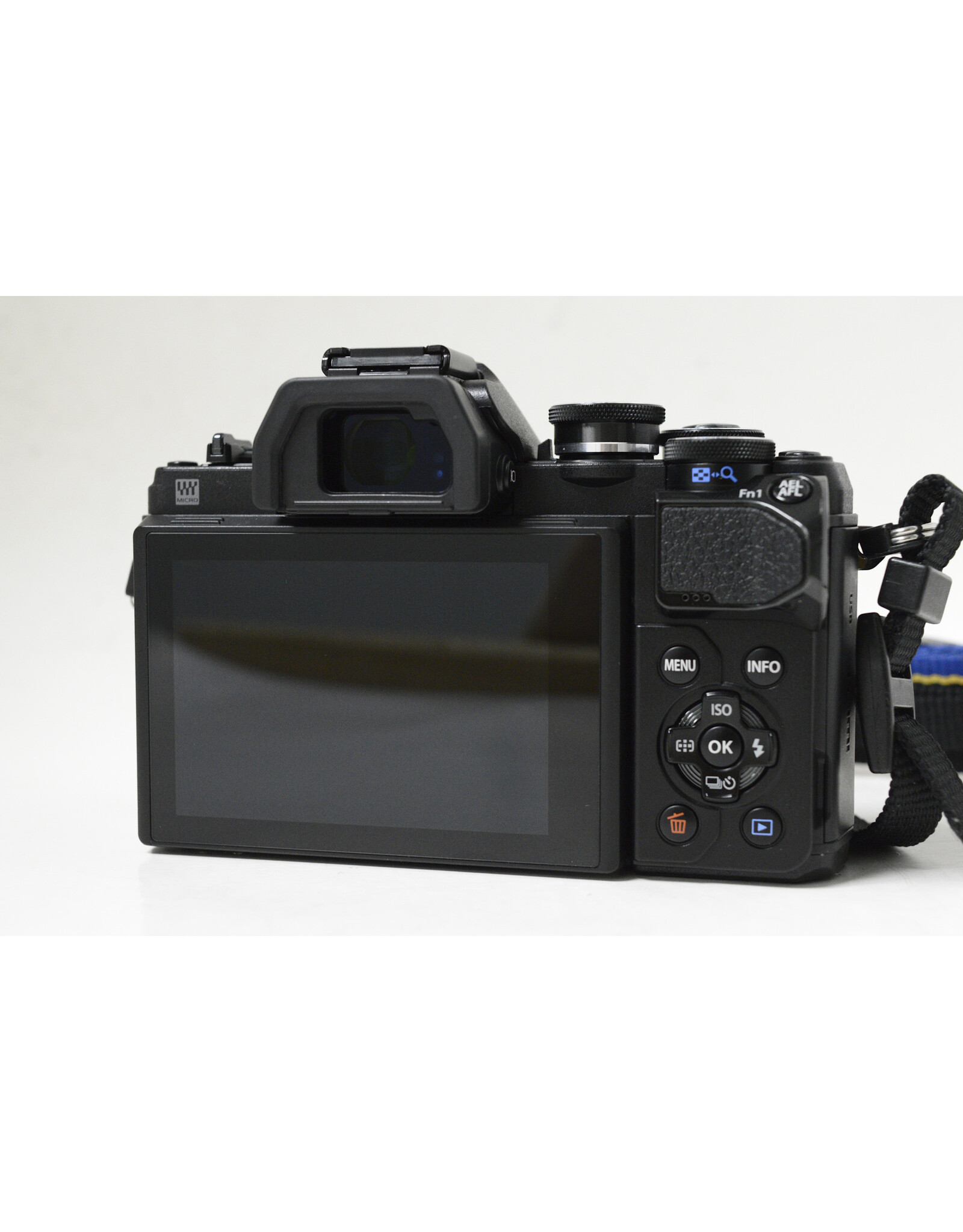 Olympus OM-D E-M10 Mark III 16.1MP Mirrorless Digital Camera with M.Zuiko 14-42mm 3.5-5.6 Lens (Pre-Owned)
