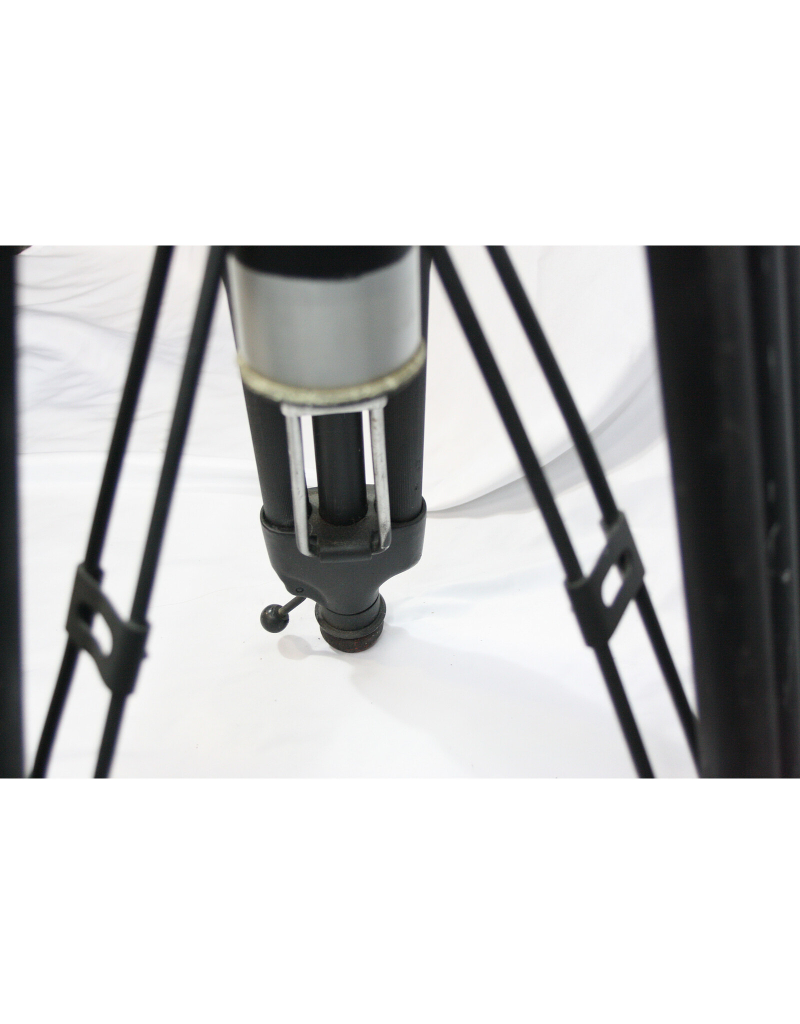 Linhof Linhof S 420 R Professional Heavy Duty Tripod (Pre-Owned)