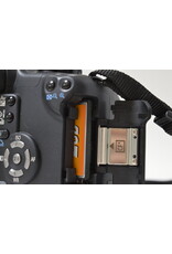 Canon CANON REBEL XT 8MP DSLR w/18-55mm Lens, battery and Charger (Pre-owned)