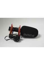 Nikon Nikon D800 w/ 50mm 1.8 and Meike 85mm 1.8, Kastar Battery Grip, Charger, Vangaurd Bag, Rode Video Mic Go II