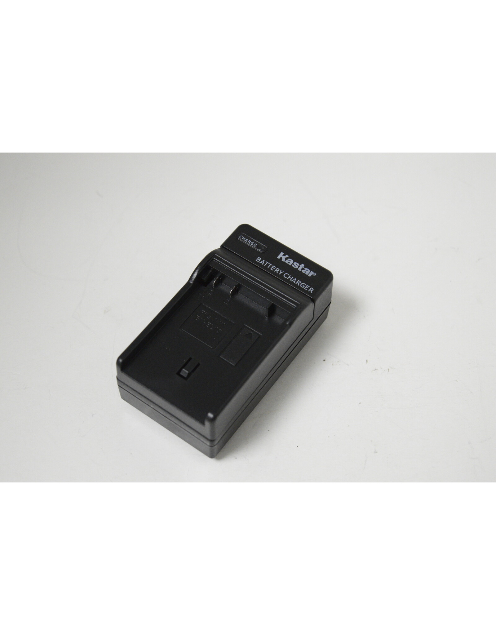 Nikon Nikon D800 w/ 50mm 1.8 and Meike 85mm 1.8, Kastar Battery Grip, Charger, Vangaurd Bag, Rode Video Mic Go II