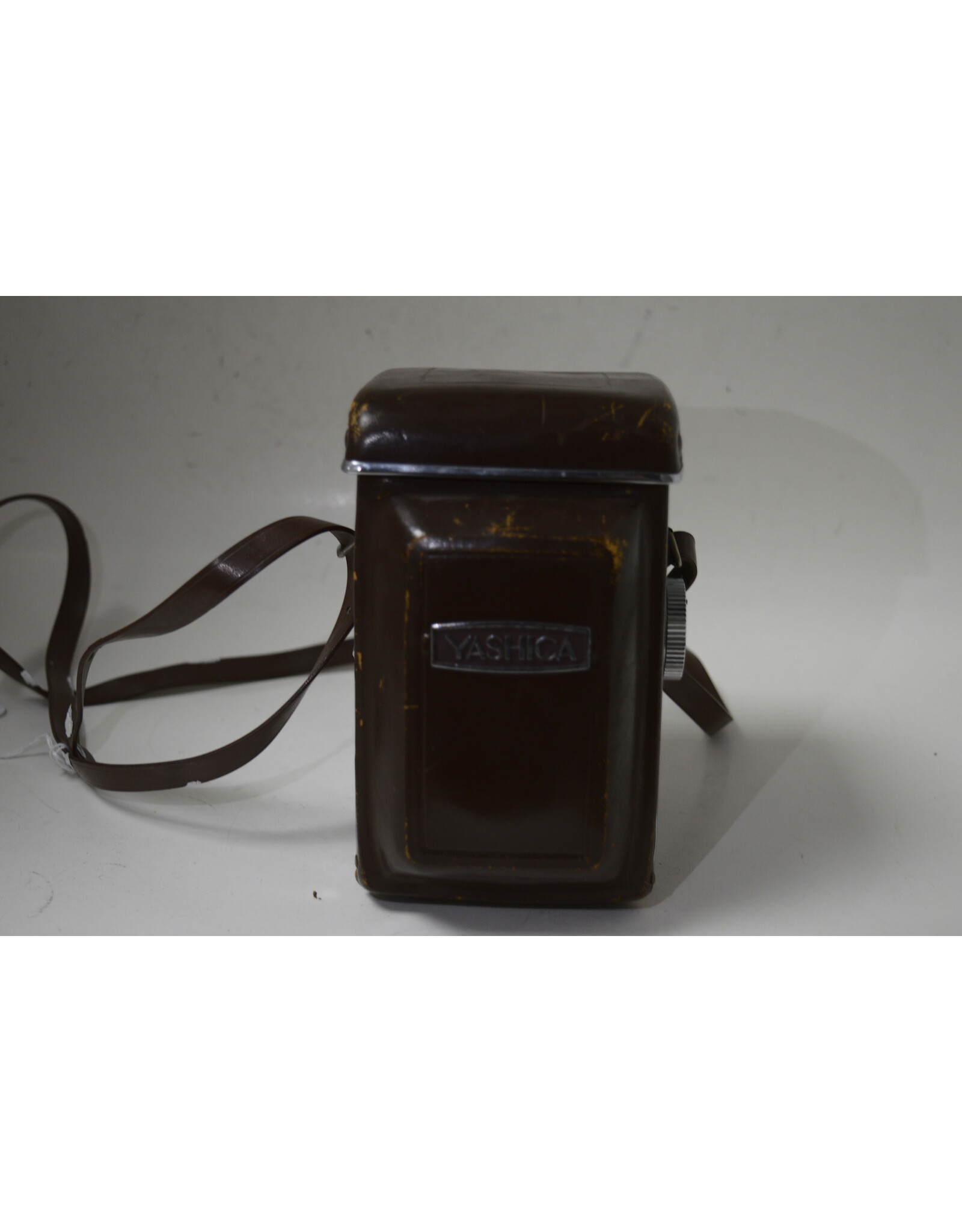 Yashica Yashica-Mat Copal-MXV Medium Format TLR Vintage 120 Film Camera w/ Leather Case (Pre-owned)