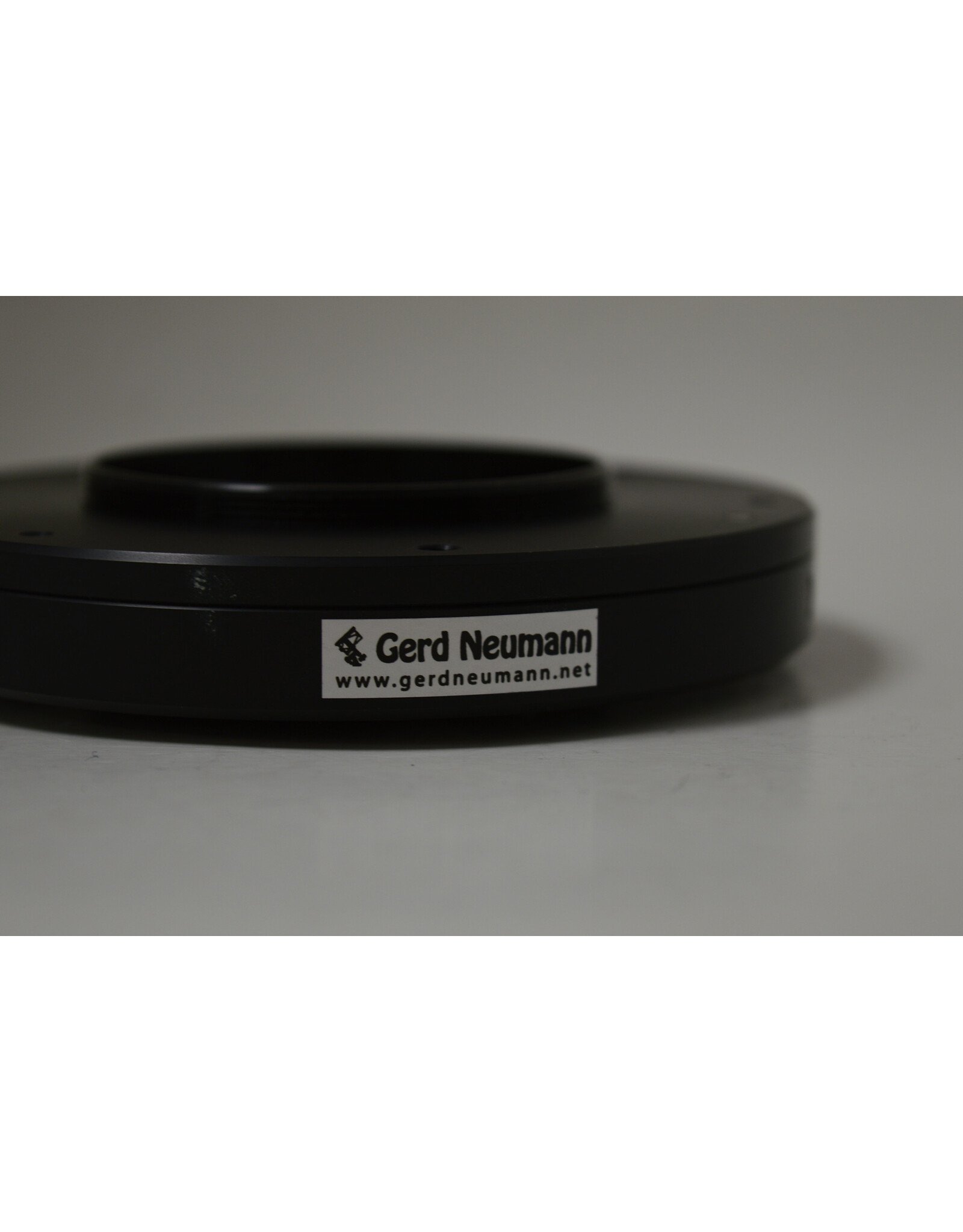 Gerd Neumann Gerd Neumann CTU-M68 Camera Tilting Unit