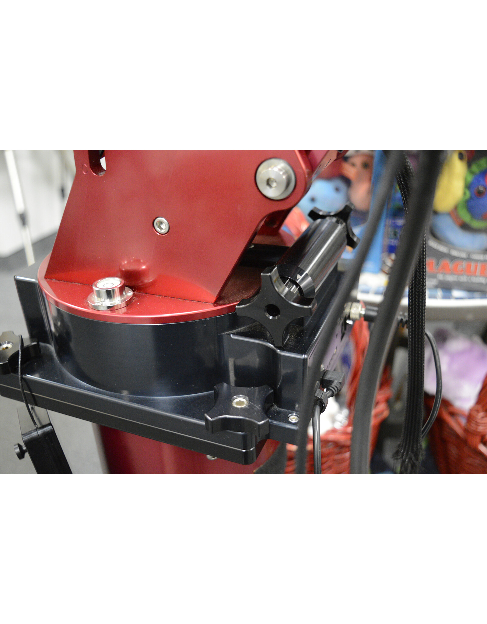 Paramount [PAID] Paramount MYT Mount with Tri-Pier (Pre-owned)