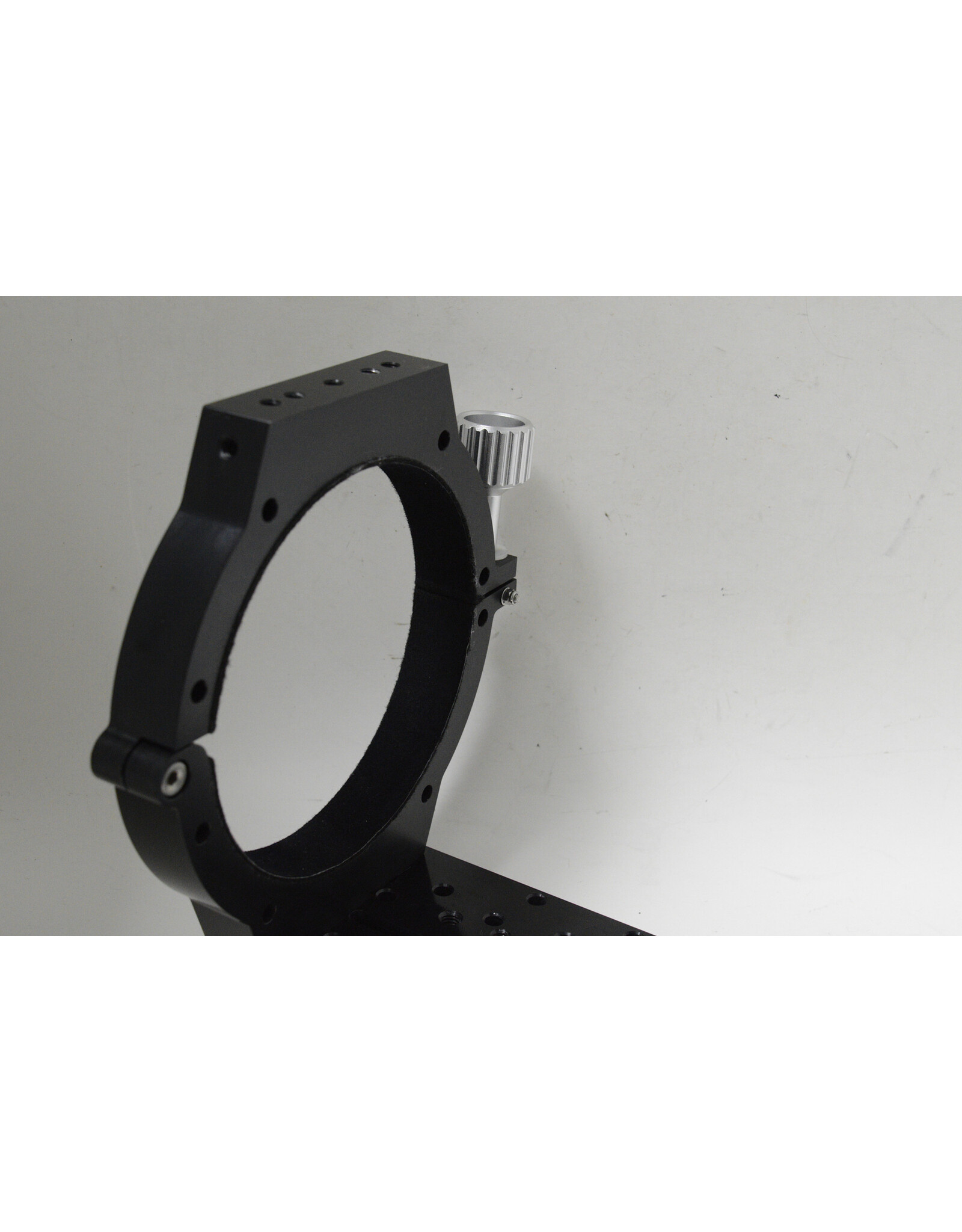 140mm Cradle Mounting Ring Set with Losmandy DUP14 14" Dovetail Bar (pre-owned)