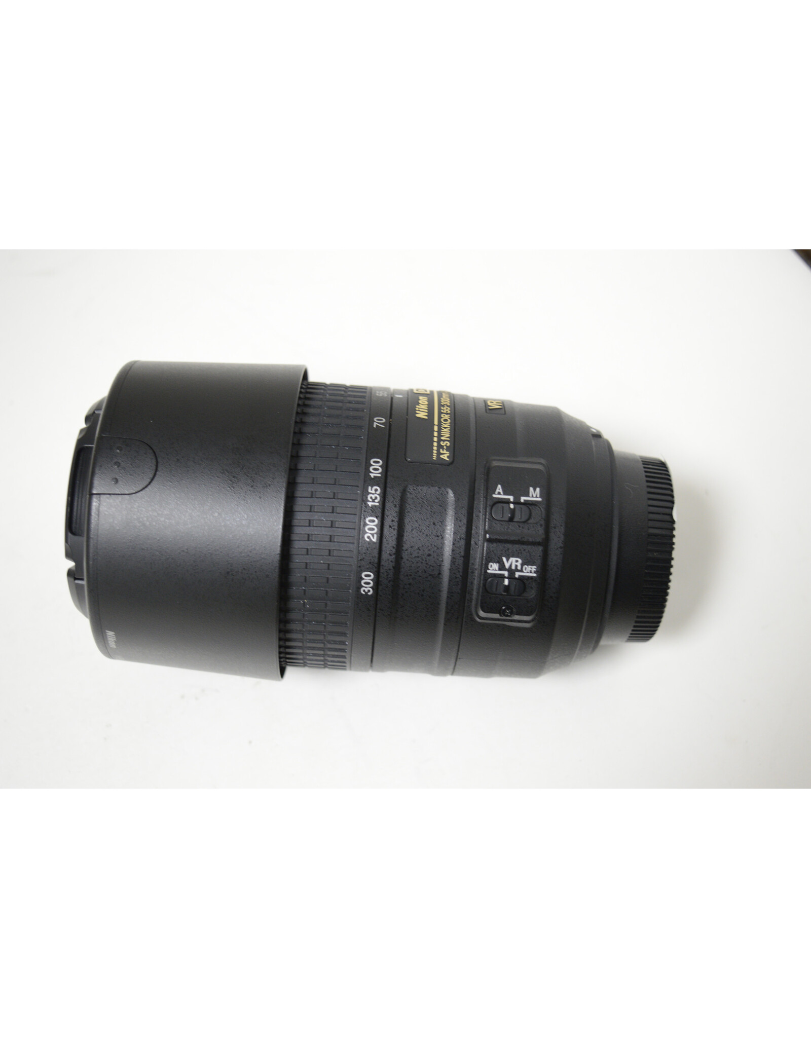 Nikon Nikon AF-S DX NIKKOR 55-300mm f/4.5-5.6 G ED VR with Hood (Pre-owned)