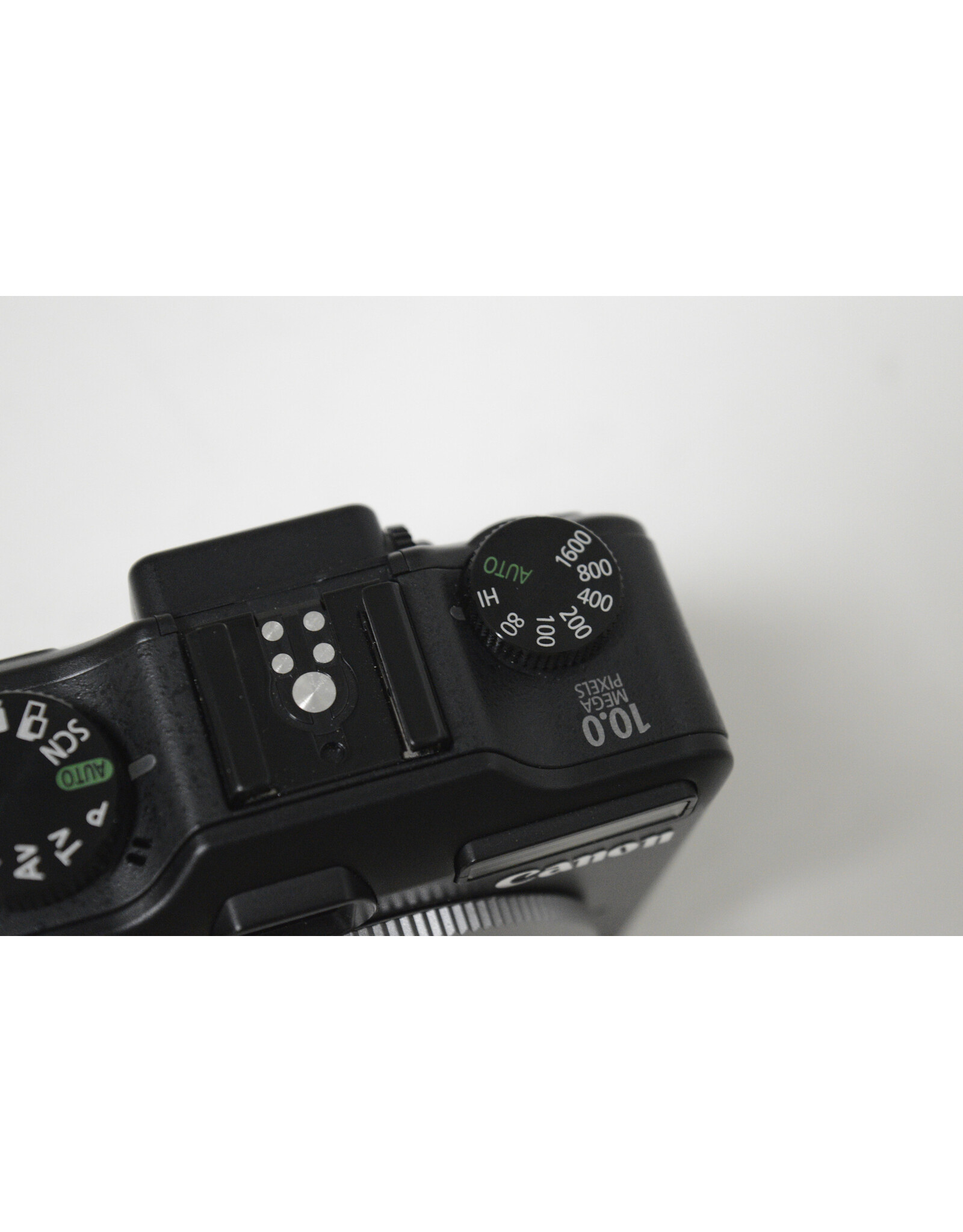 Canon PowerShot G7 Black 10.0MP Compact Digital Camera (MINT] with Case, Battery & Charger