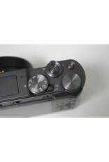 Panasonic Lumix Panasonic LUMIX ZS200 20.1 MP Digital Camera - Black  with Case, Charger and Battery (Pre-owned)