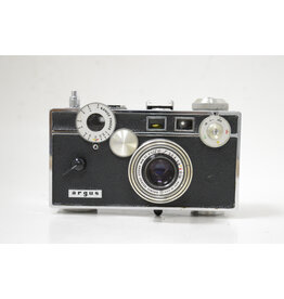 Argus Vintage Argus C-3 35mm Film Camera 50mm Coated Cintar Lens f/3.5 + Leather Case (Pre-owned)