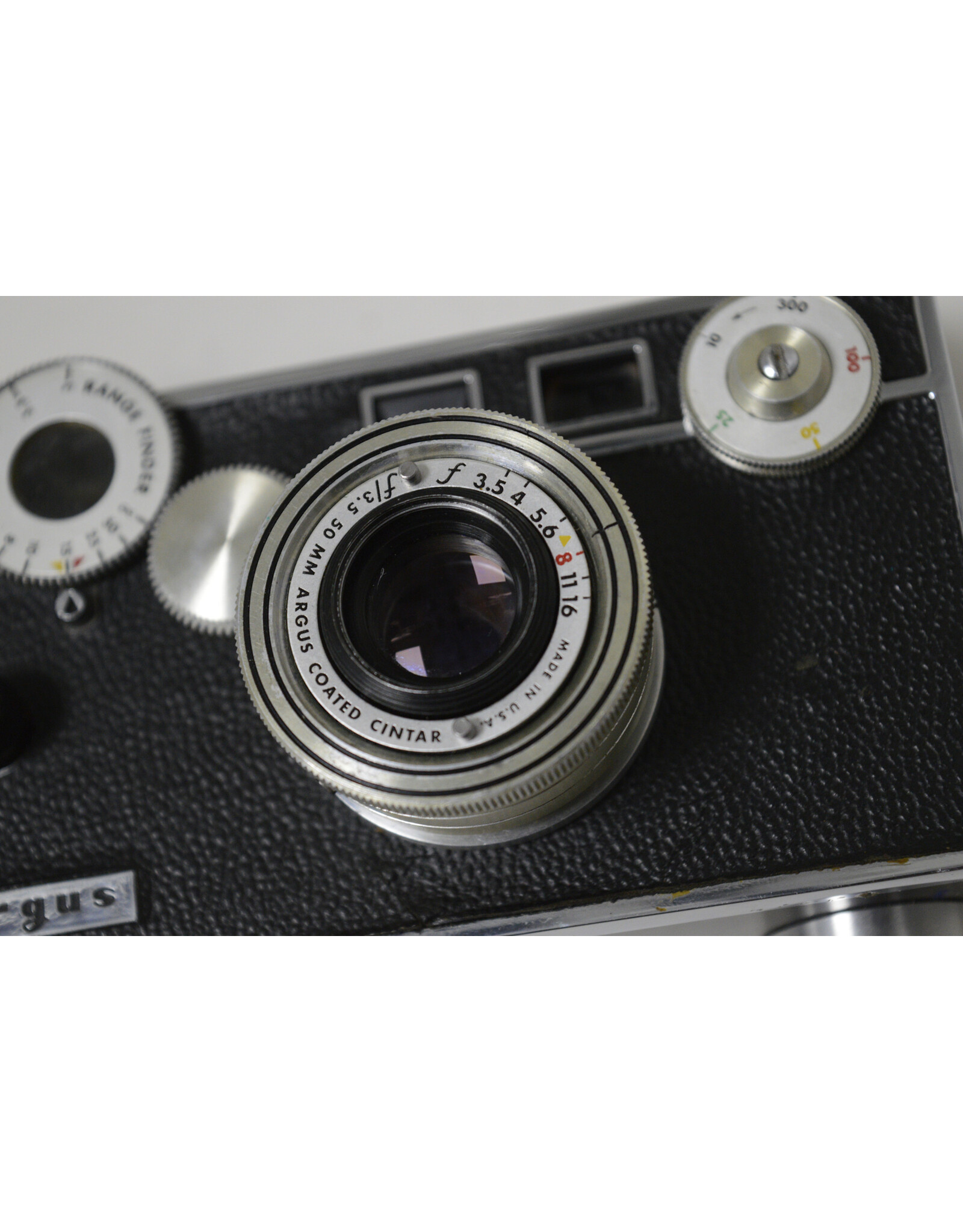 Argus Vintage Argus C-3 35mm Film Camera 50mm Coated Cintar Lens f/3.5 + Leather Case (Pre-owned)