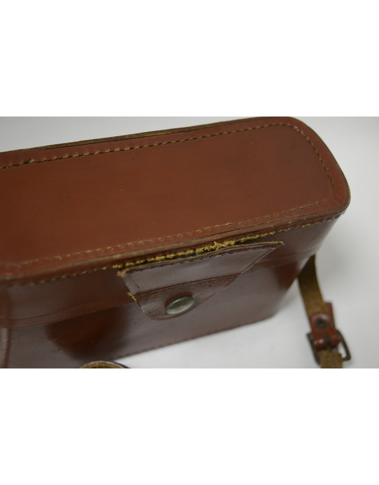 Argus Vintage Argus C-3 35mm Film Camera 50mm Coated Cintar Lens f/3.5 + Leather Case (Pre-owned)