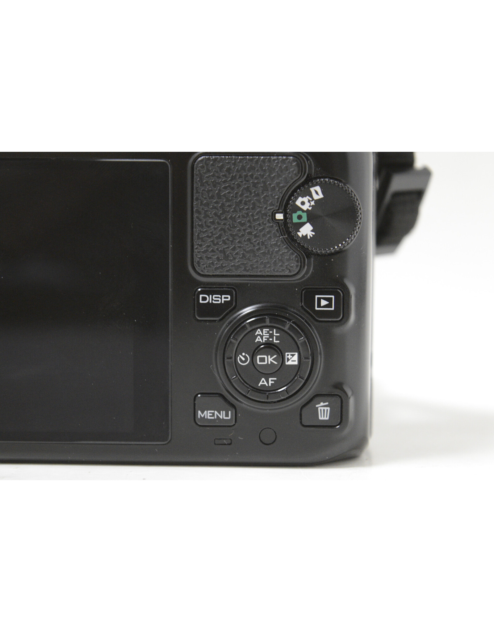 Nikon Nikon 1 V1 BODY ONLY with Nikon EN-EL15 battery + Nikon MH-25 battery charger (Pre-owned)