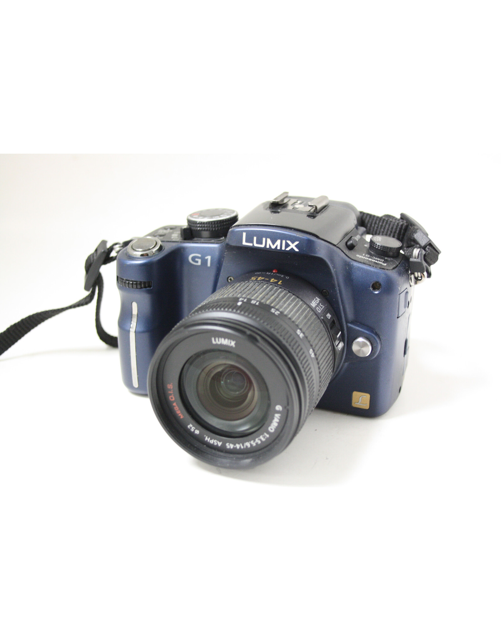 Lumix Lumix G1 with Lumix G Vario 14-45mm f/3.5-5.6 lens, neck strap, battery and charger (Pre-owned)
