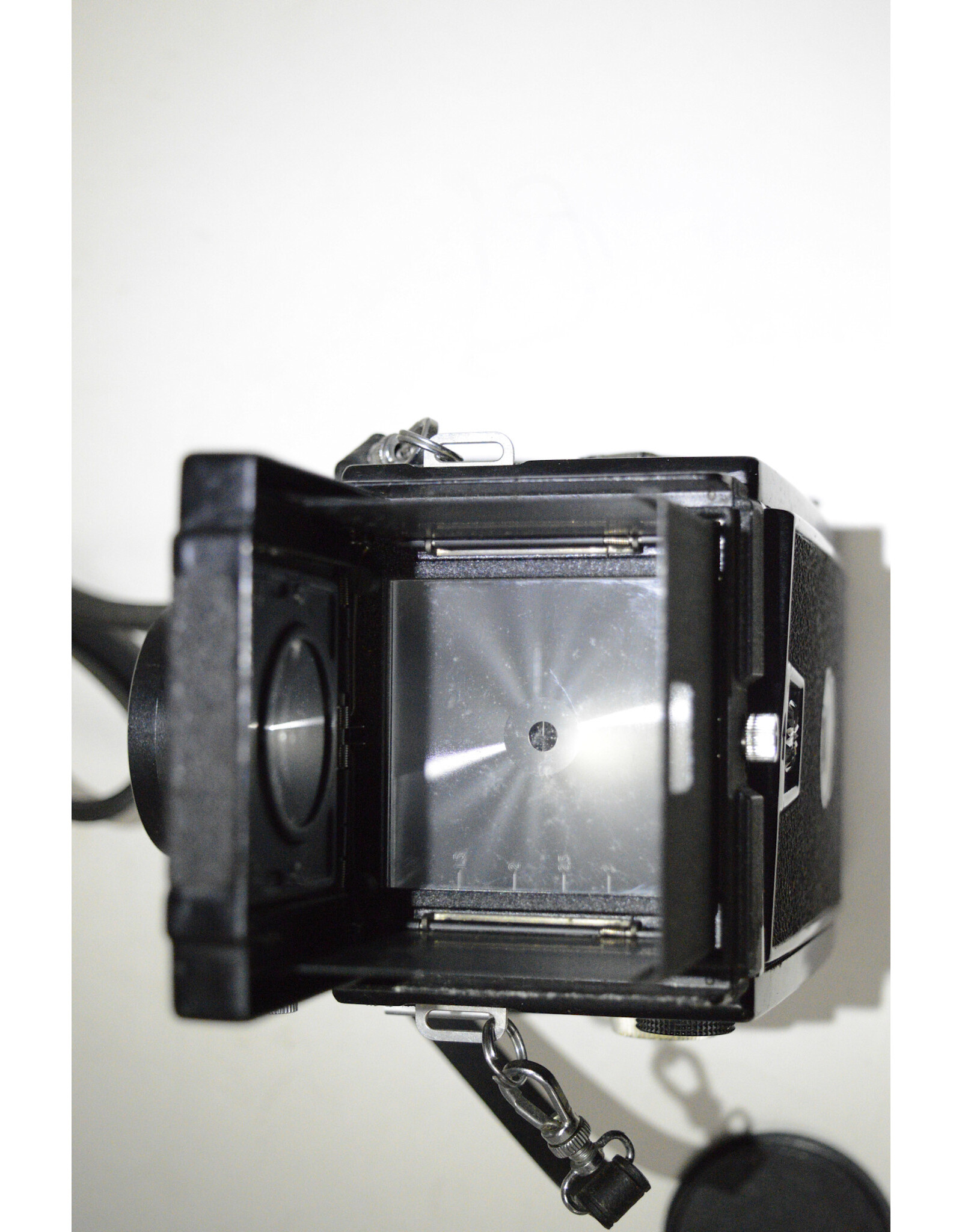 Mamiya C330 Professional with 55mm 4.5 lens Body (Pre-owned)