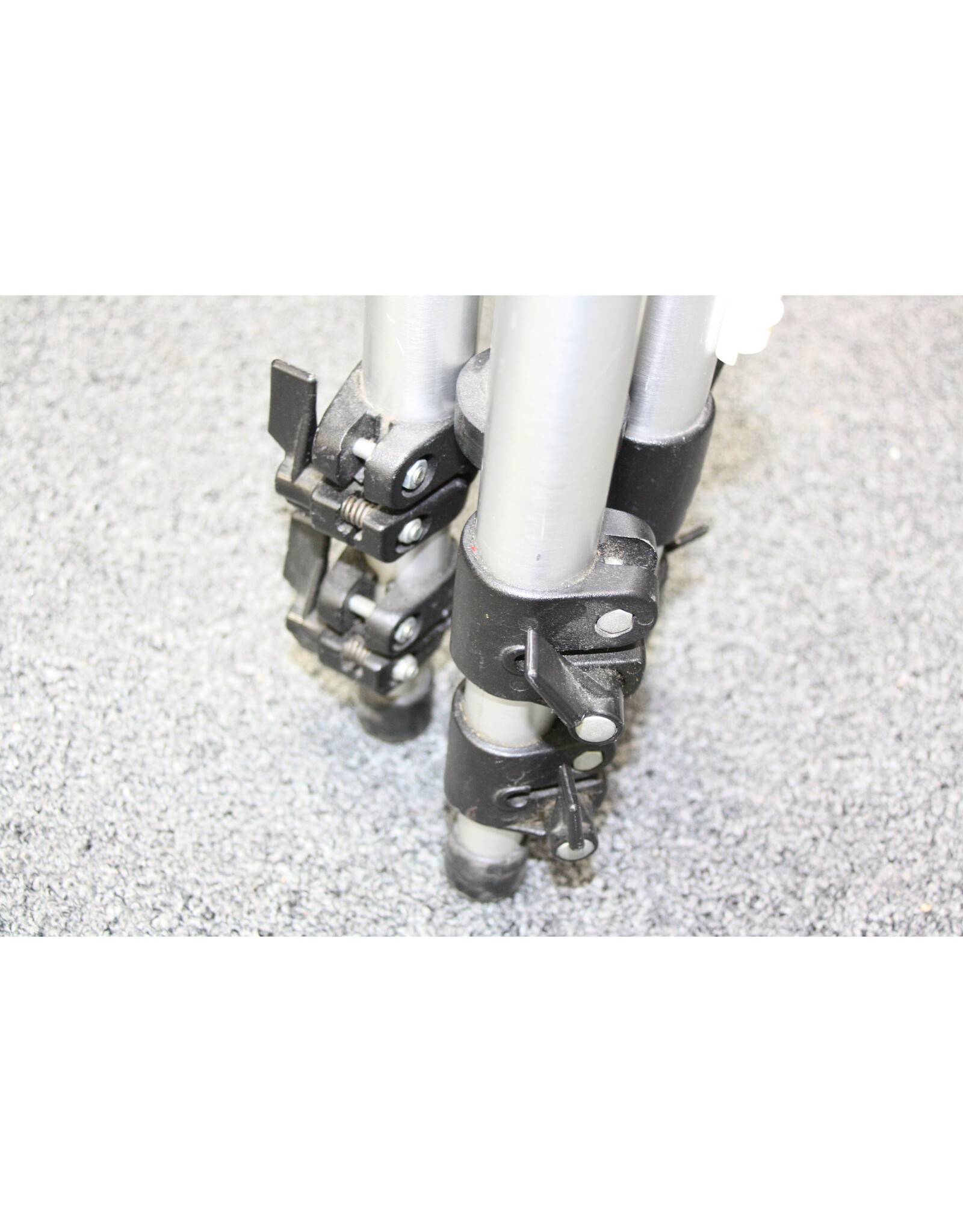 Bogen/Manfrotto Bogen (Manfrotto) 3021 Tripod Only (No head)