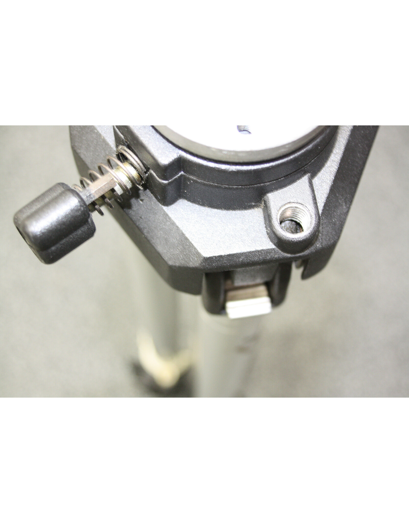 Bogen/Manfrotto Bogen (Manfrotto) 3021 Tripod Only (No head)