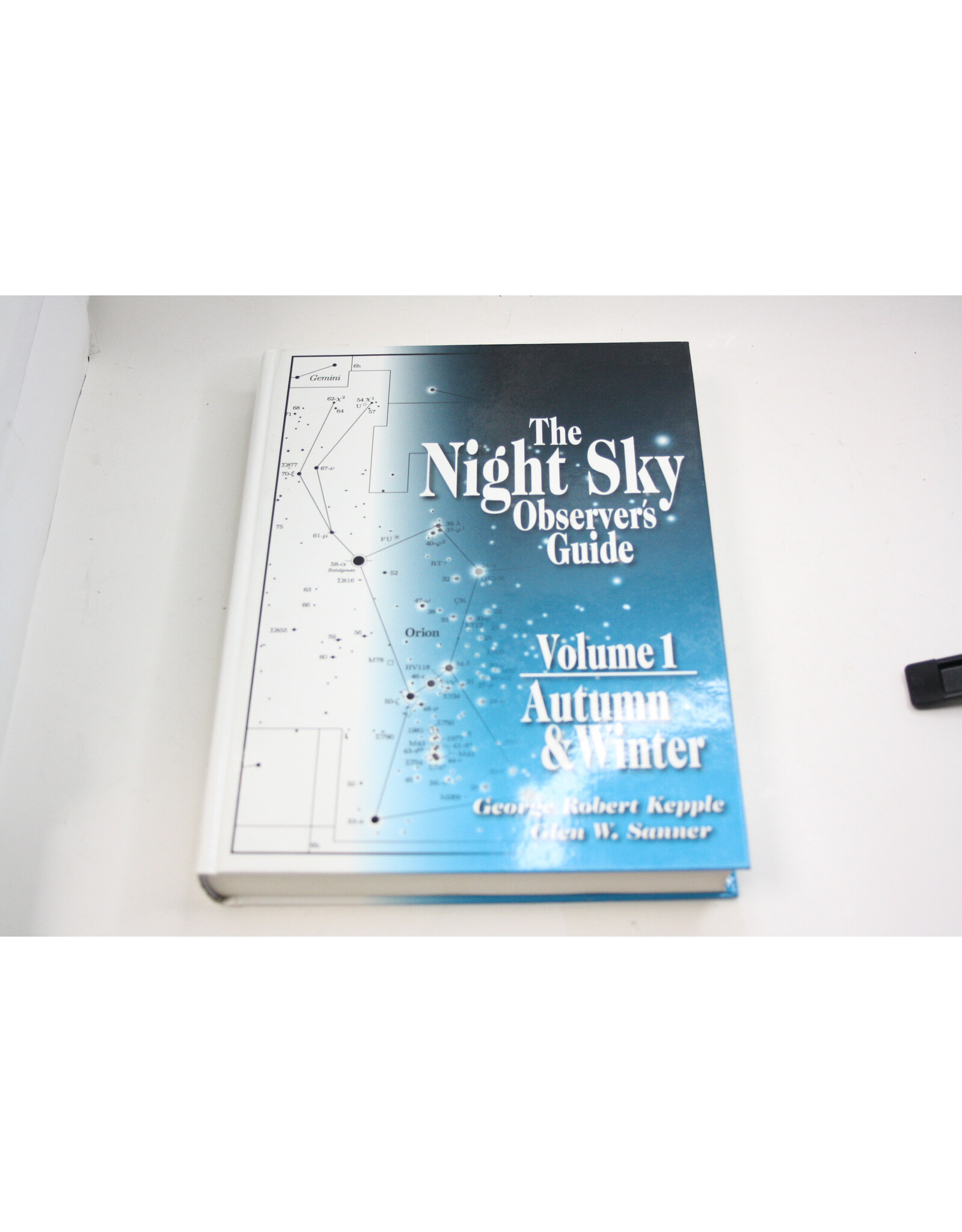 The Night Sky Observer's Guide: Volume 1 Autumn and Winter - Hardcover Book (Pre-owned)