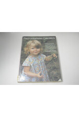 Photographing Children - Hardcover book (Pre-owned)