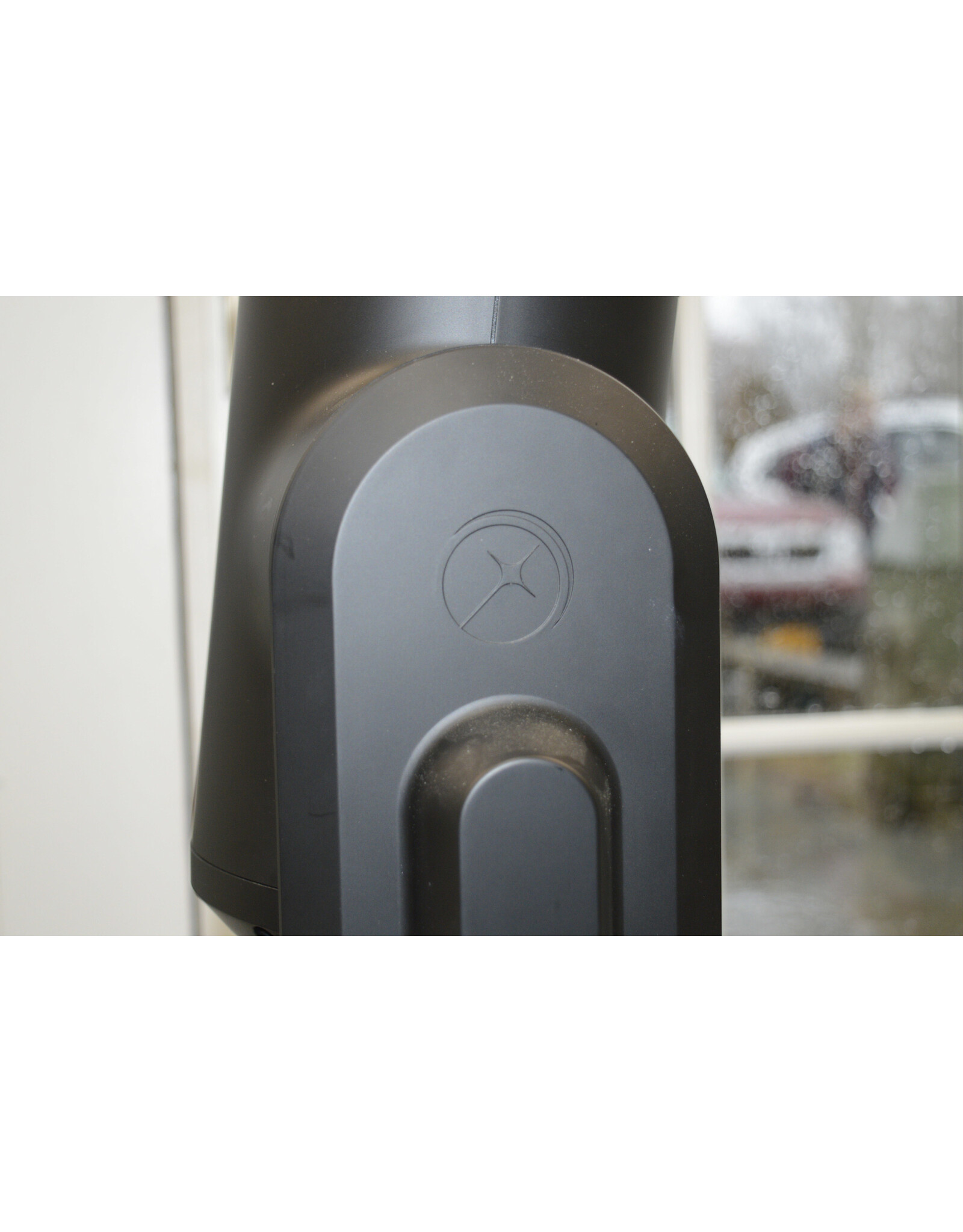 Unistellar Unistellar eVscope Equinox Digital Telescope with Case, Tripod and power cord (Pre-owned)