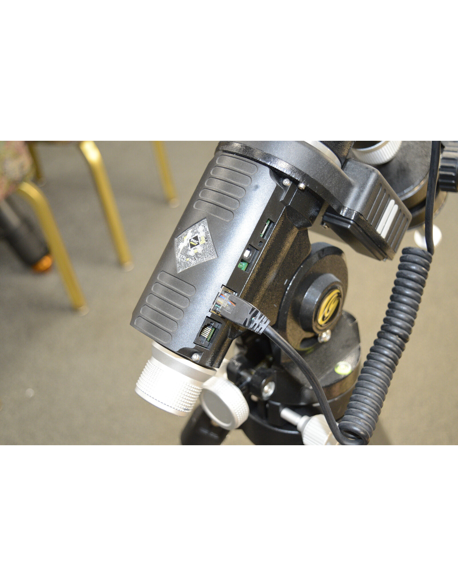 Explore Scientific Explore Scientific iEXOS-100 Equatorial Mount (Pre-Owned)