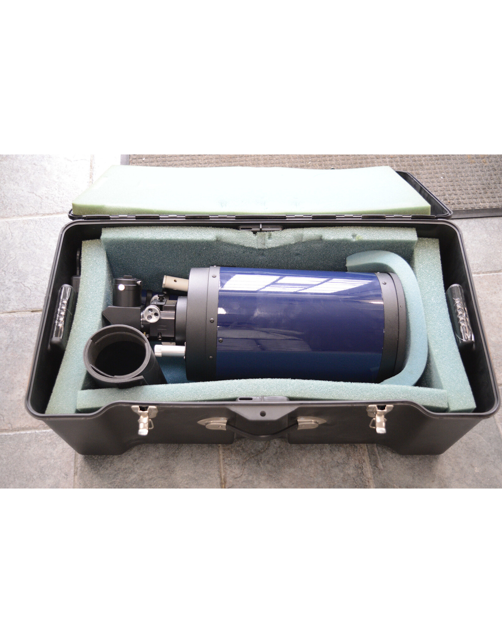 Meade Meade 8 Inch F/10 SCT OTA Only With JMI NGF Manual Focuser, Accessories, and Hard Case - NON UHTC COATINGS (Pre-Owned)